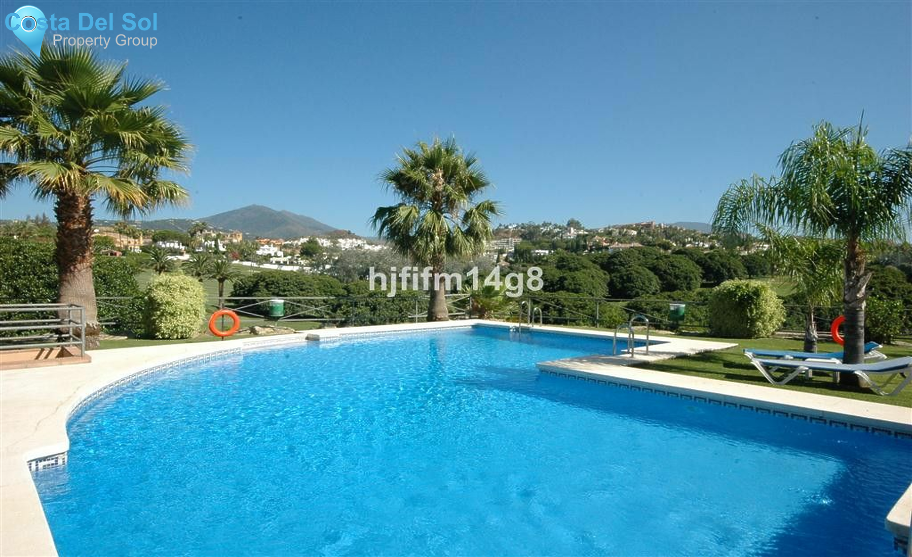 Middle Floor Apartment in Nueva Andalucía-1148685