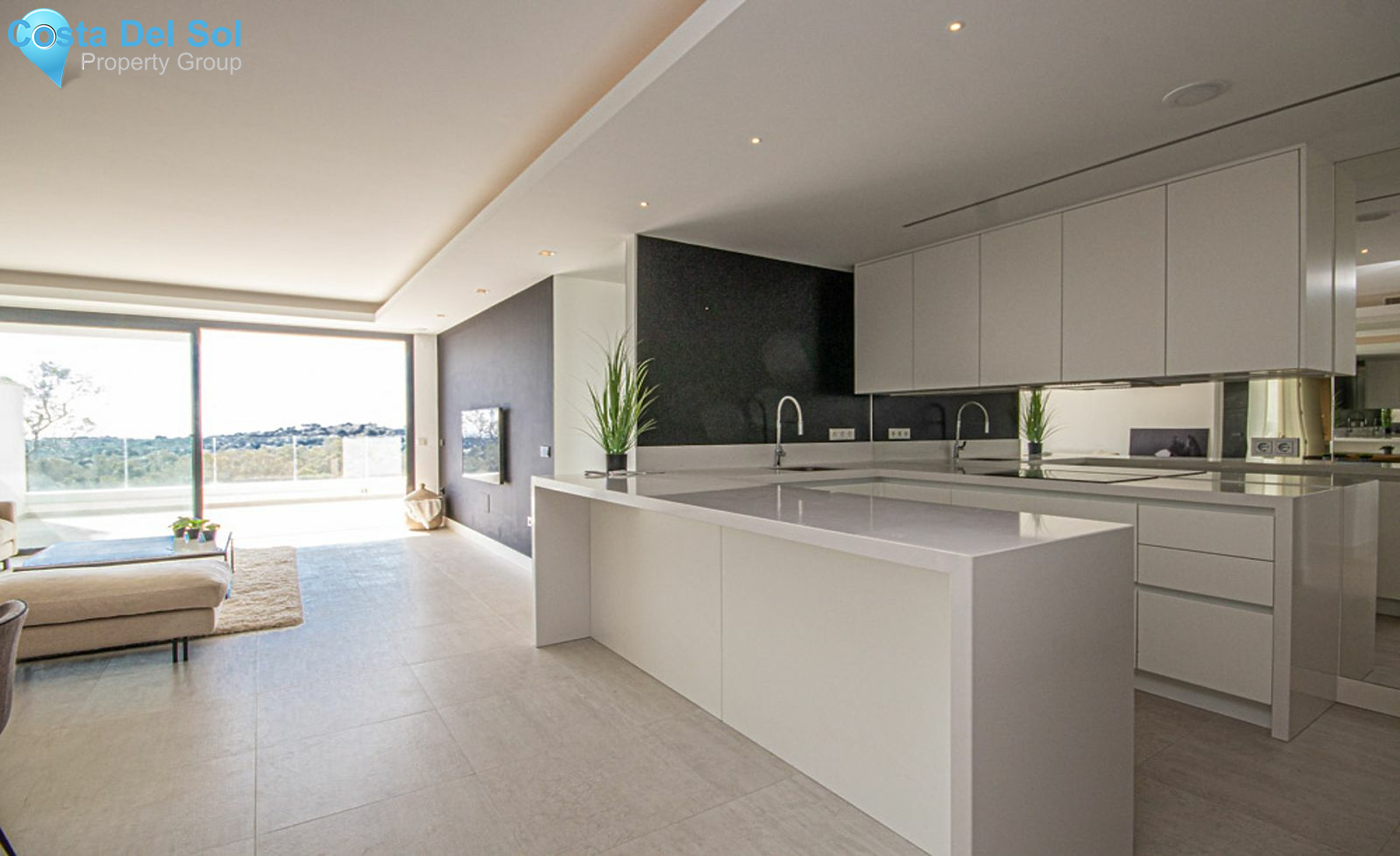 Middle Floor Apartment in Nueva Andalucía-1148763