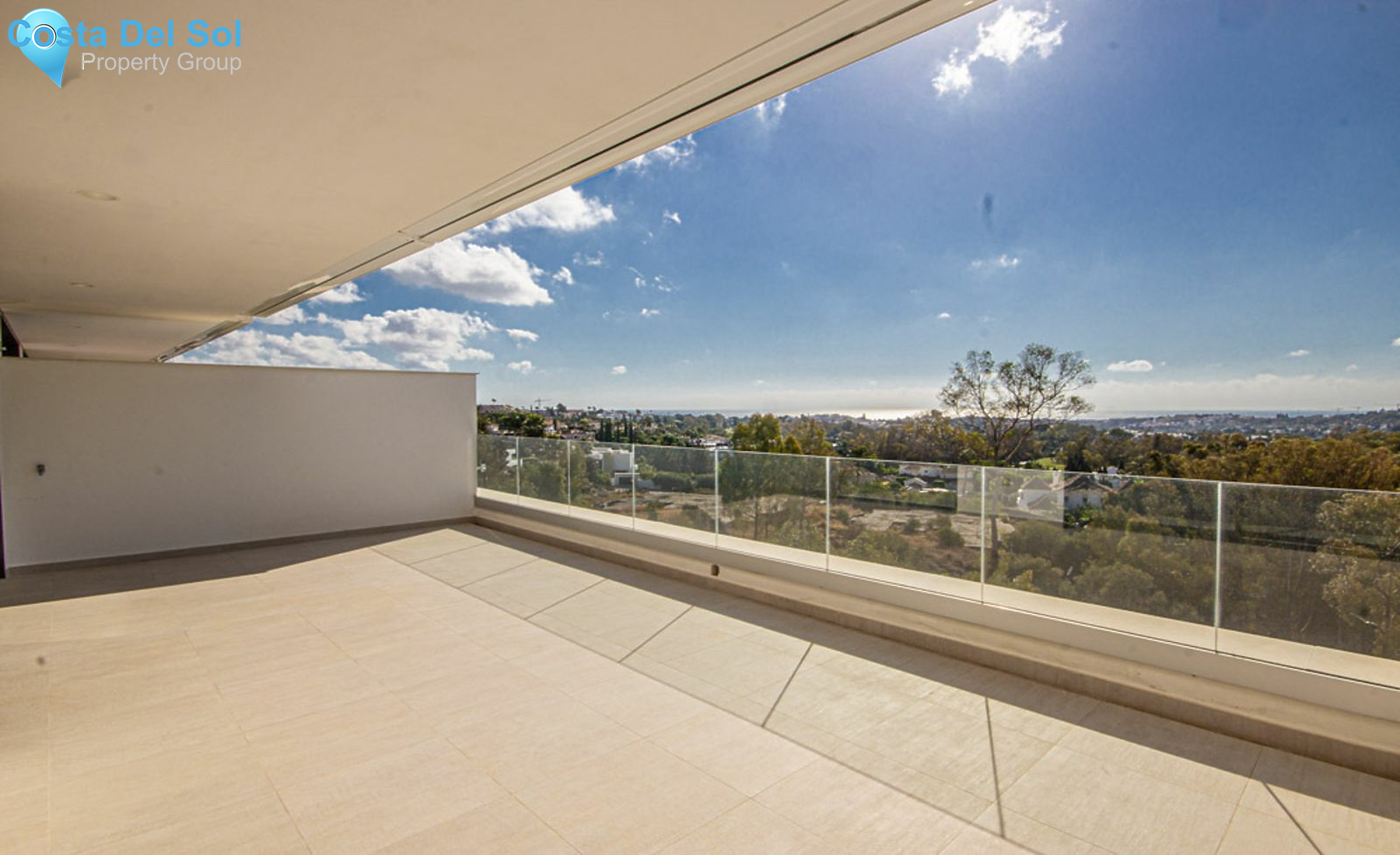Middle Floor Apartment in Nueva Andalucía-1148771
