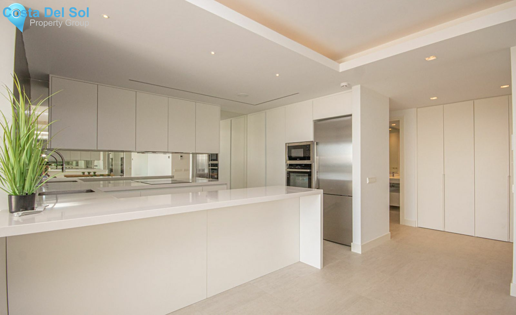 Middle Floor Apartment in Nueva Andalucía-1148757