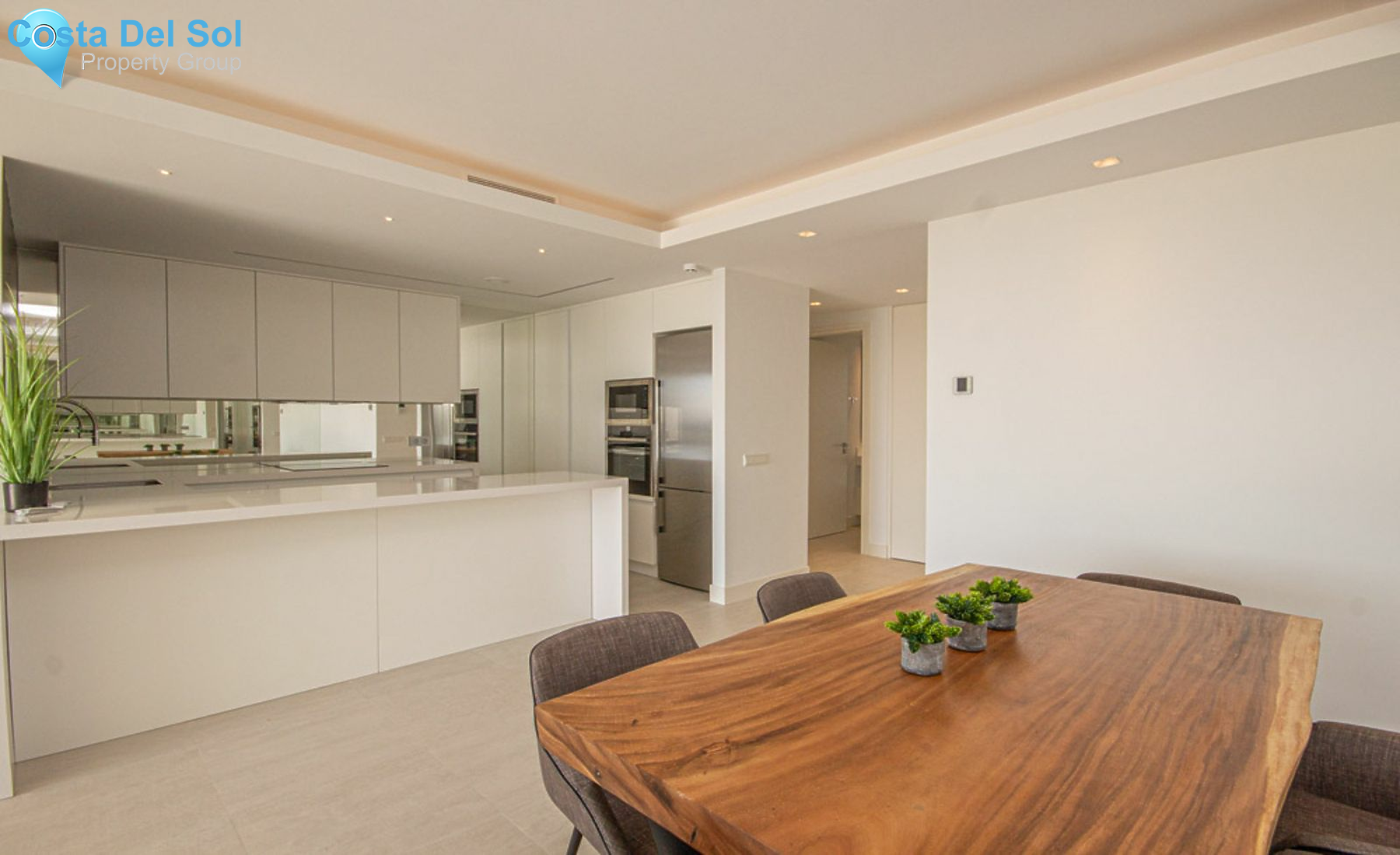 Middle Floor Apartment in Nueva Andalucía-1148759