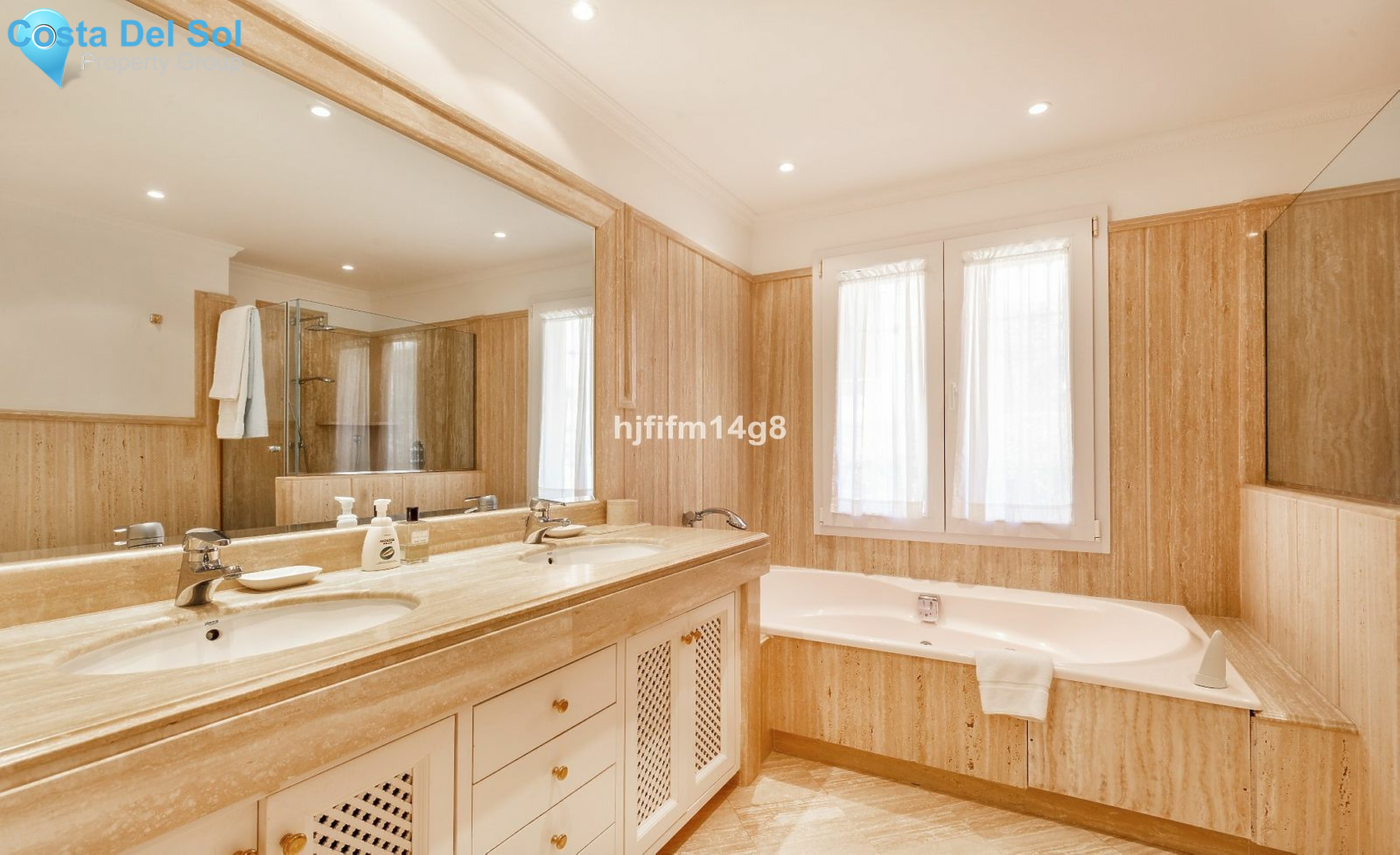 Middle Floor Apartment in Nueva Andalucía-1149134