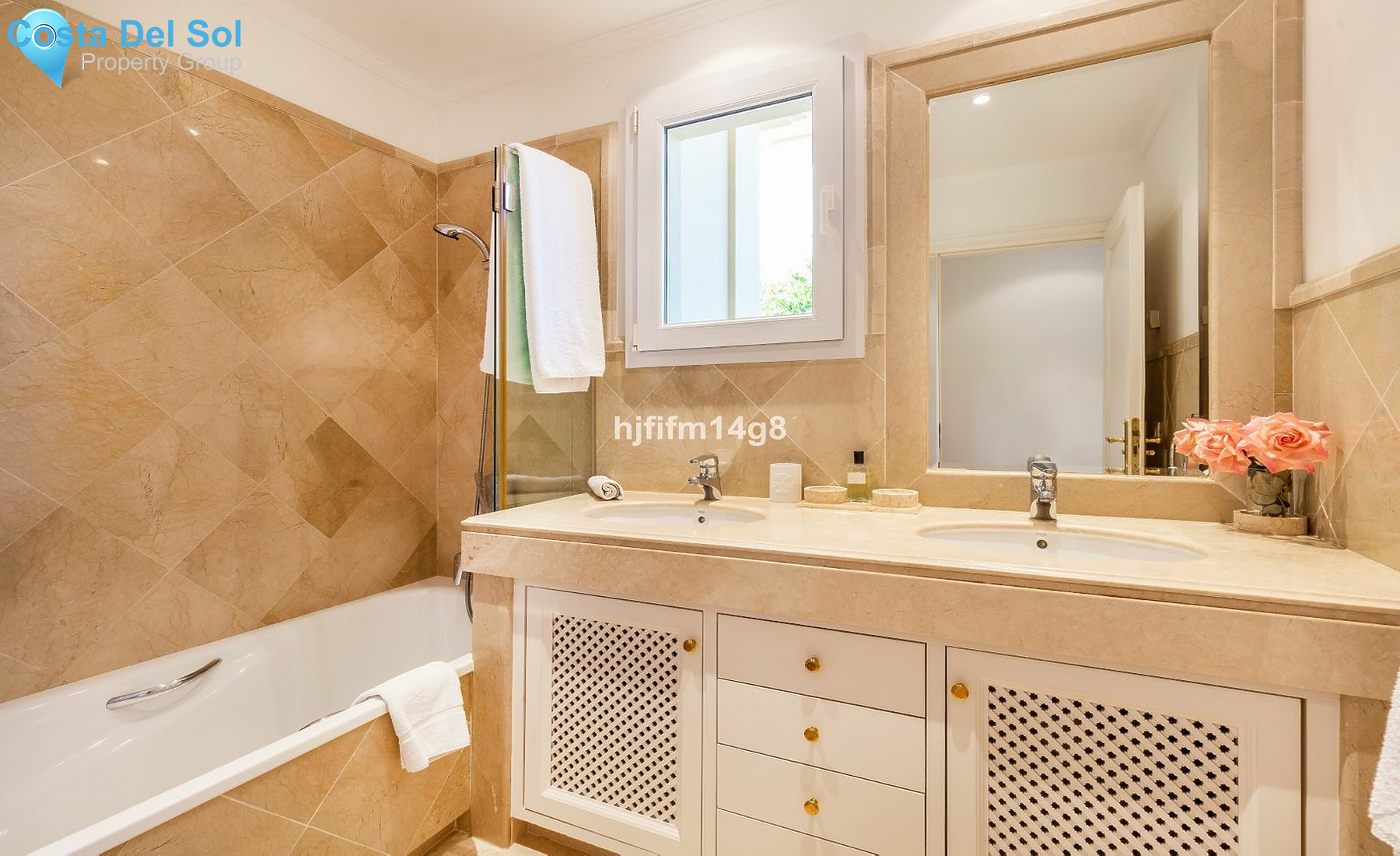 Middle Floor Apartment in Nueva Andalucía-1149136