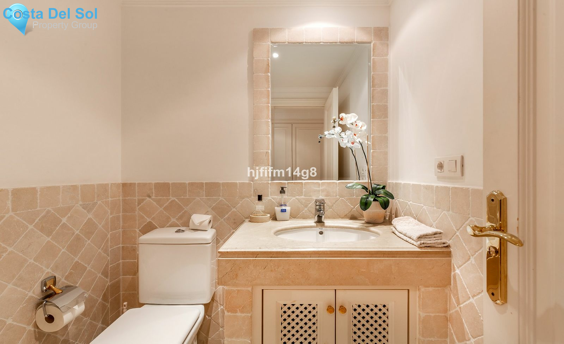 Middle Floor Apartment in Nueva Andalucía-1149137