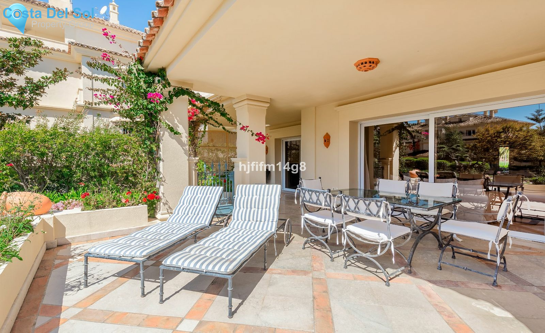 Middle Floor Apartment in Nueva Andalucía-1149128