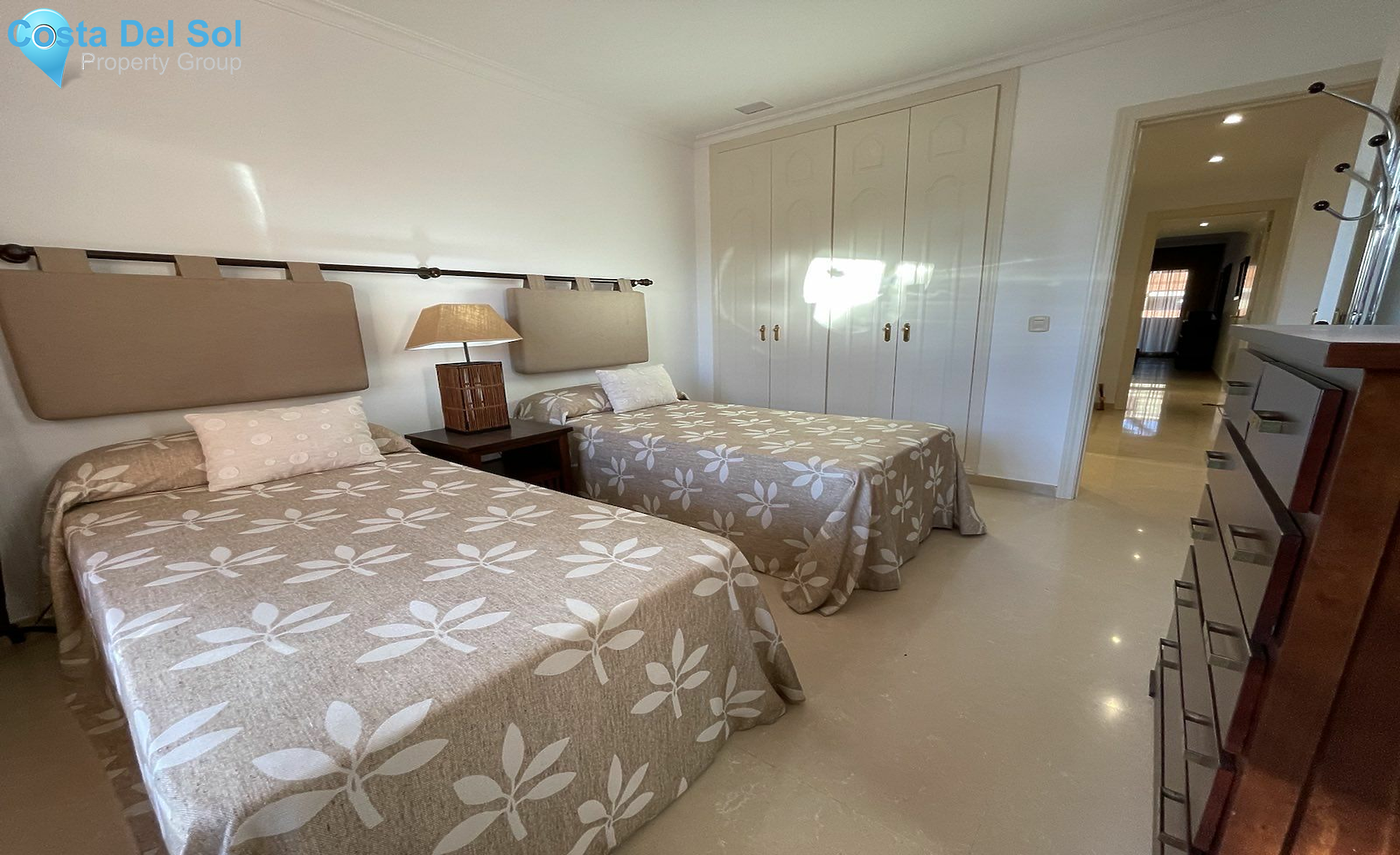 Middle Floor Apartment in Nueva Andalucía-1151630