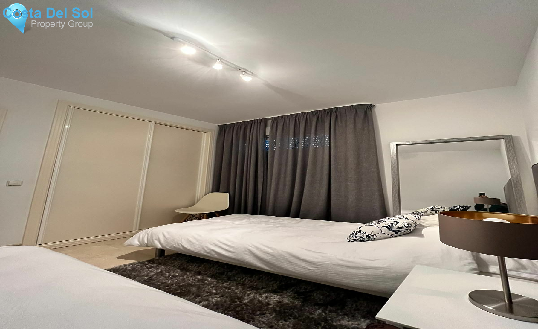 Middle Floor Apartment in Nueva Andalucía-1153398