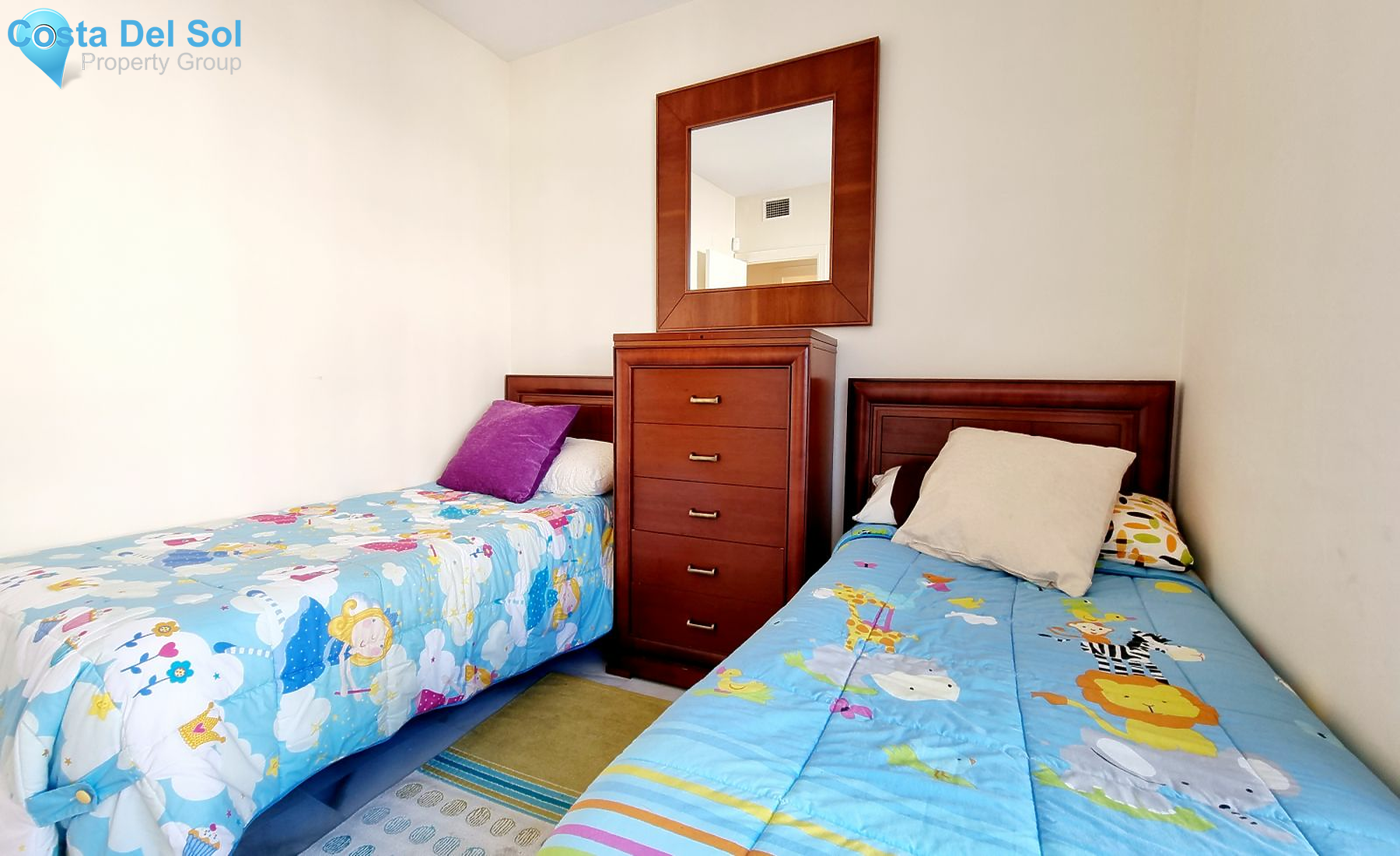 Middle Floor Apartment in Nueva Andalucía-1154170