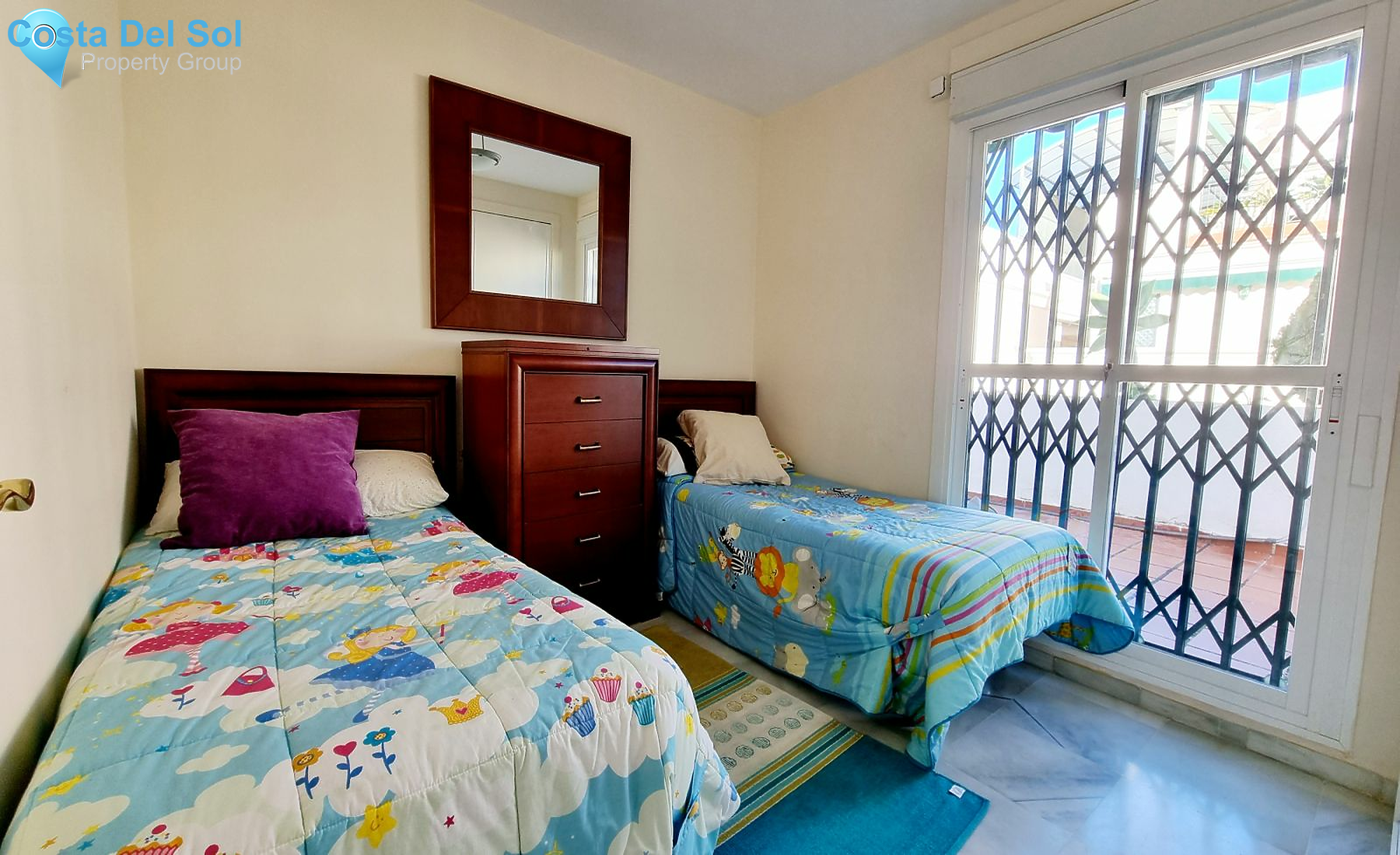 Middle Floor Apartment in Nueva Andalucía-1154171
