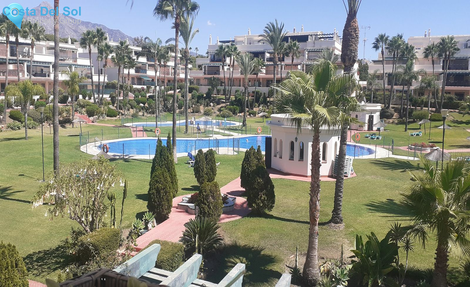 Middle Floor Apartment in Nueva Andalucía-1154162