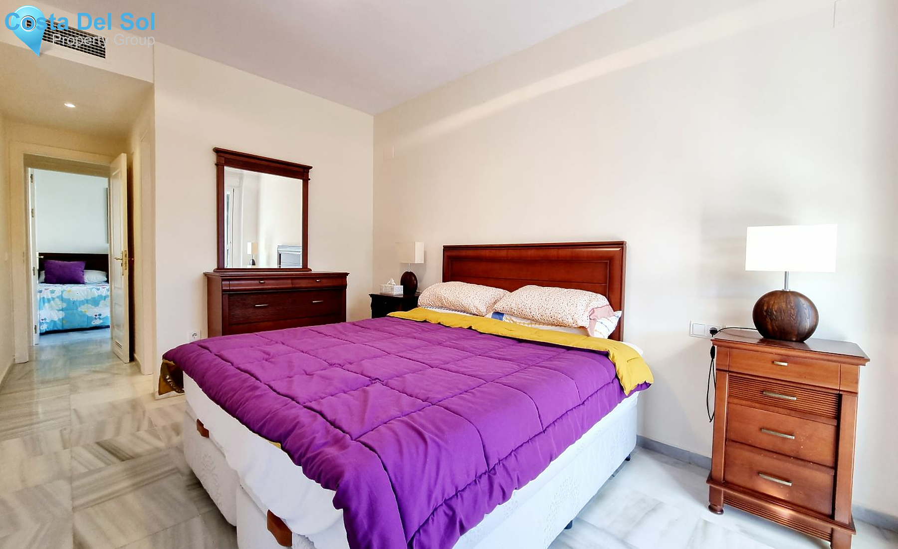 Middle Floor Apartment in Nueva Andalucía-1154167