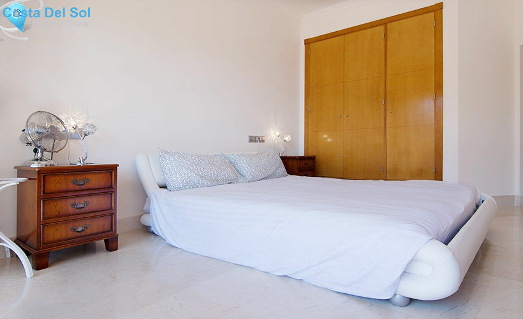 Middle Floor Apartment in Nueva Andalucía-1156564