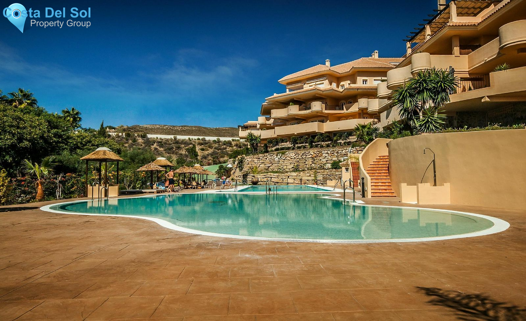 Middle Floor Apartment in Nueva Andalucía-1156571
