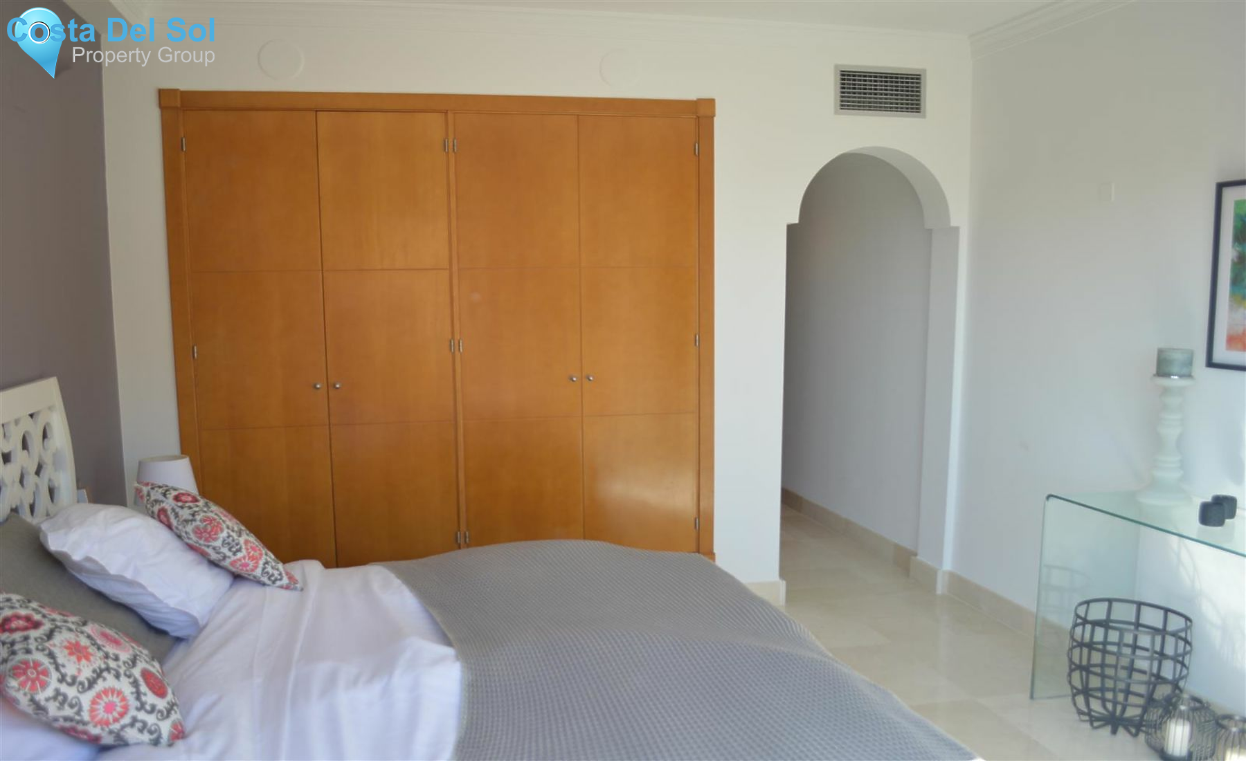 Middle Floor Apartment in Nueva Andalucía-1164349