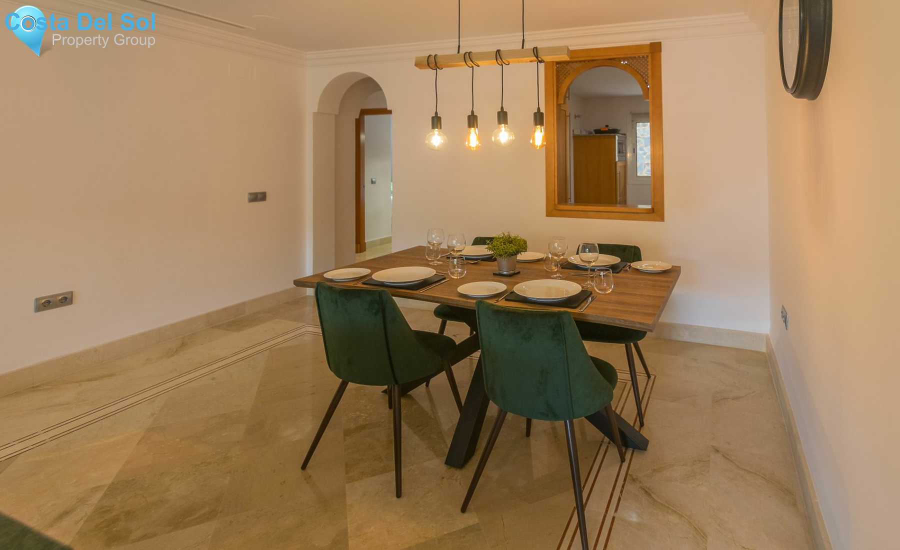Middle Floor Apartment in Nueva Andalucía-1164995