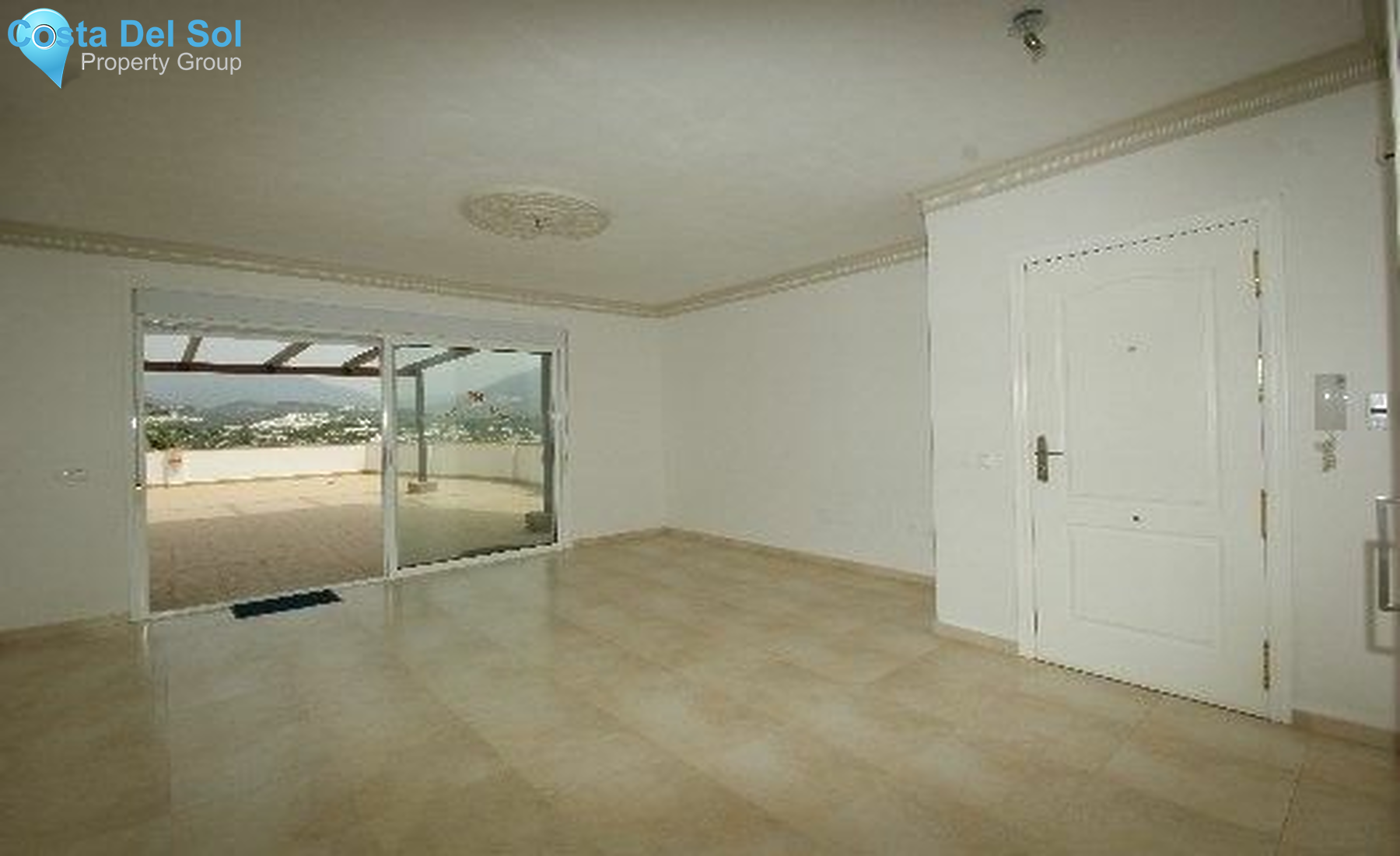 Middle Floor Apartment in Nueva Andalucía-1168255