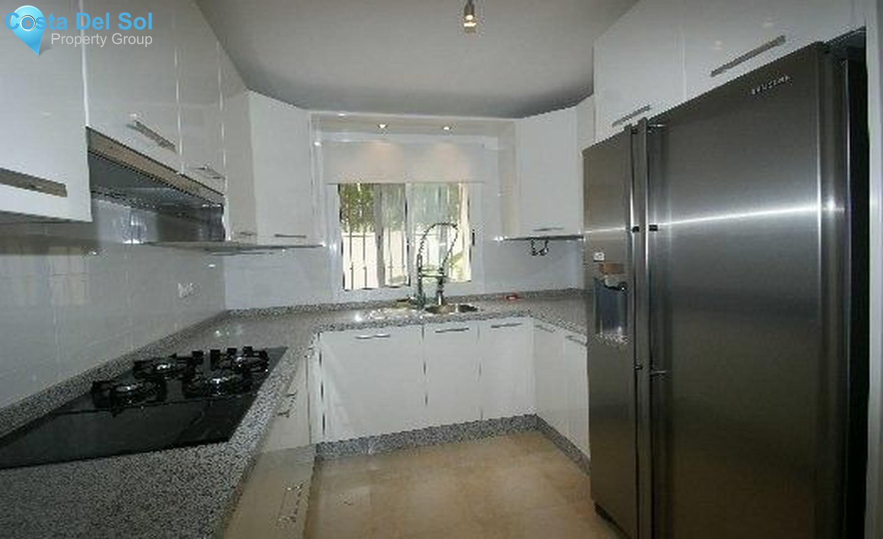 Middle Floor Apartment in Nueva Andalucía-1168256