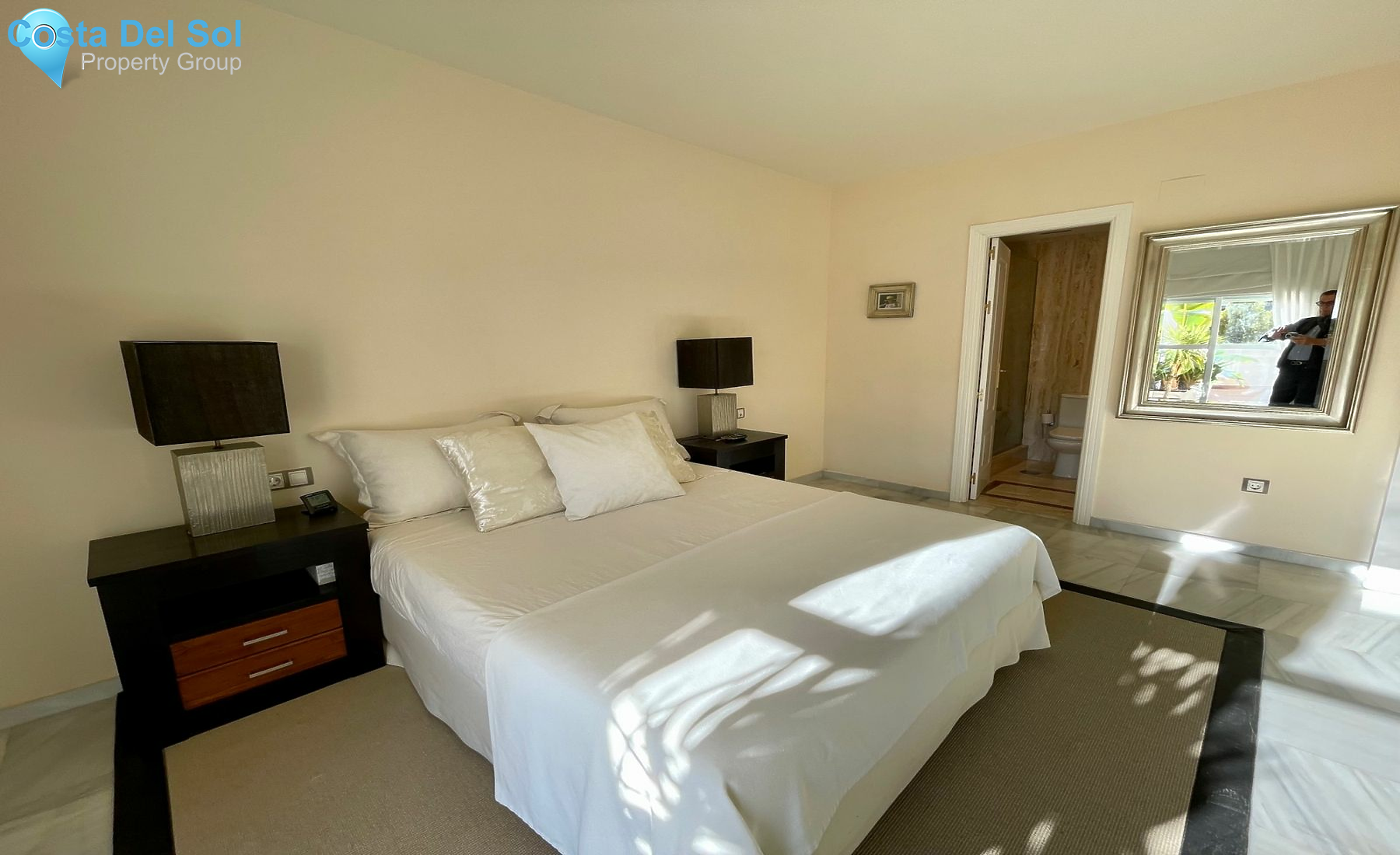 Middle Floor Apartment in Nueva Andalucía-1175349