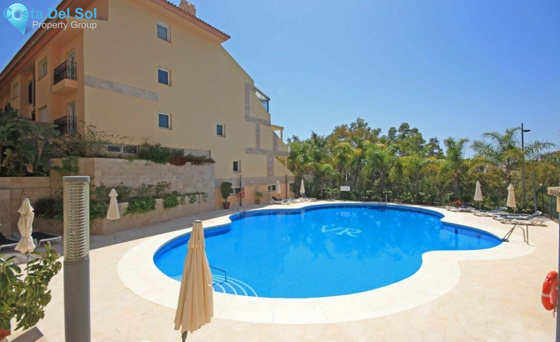 Middle Floor Apartment in Nueva Andalucía