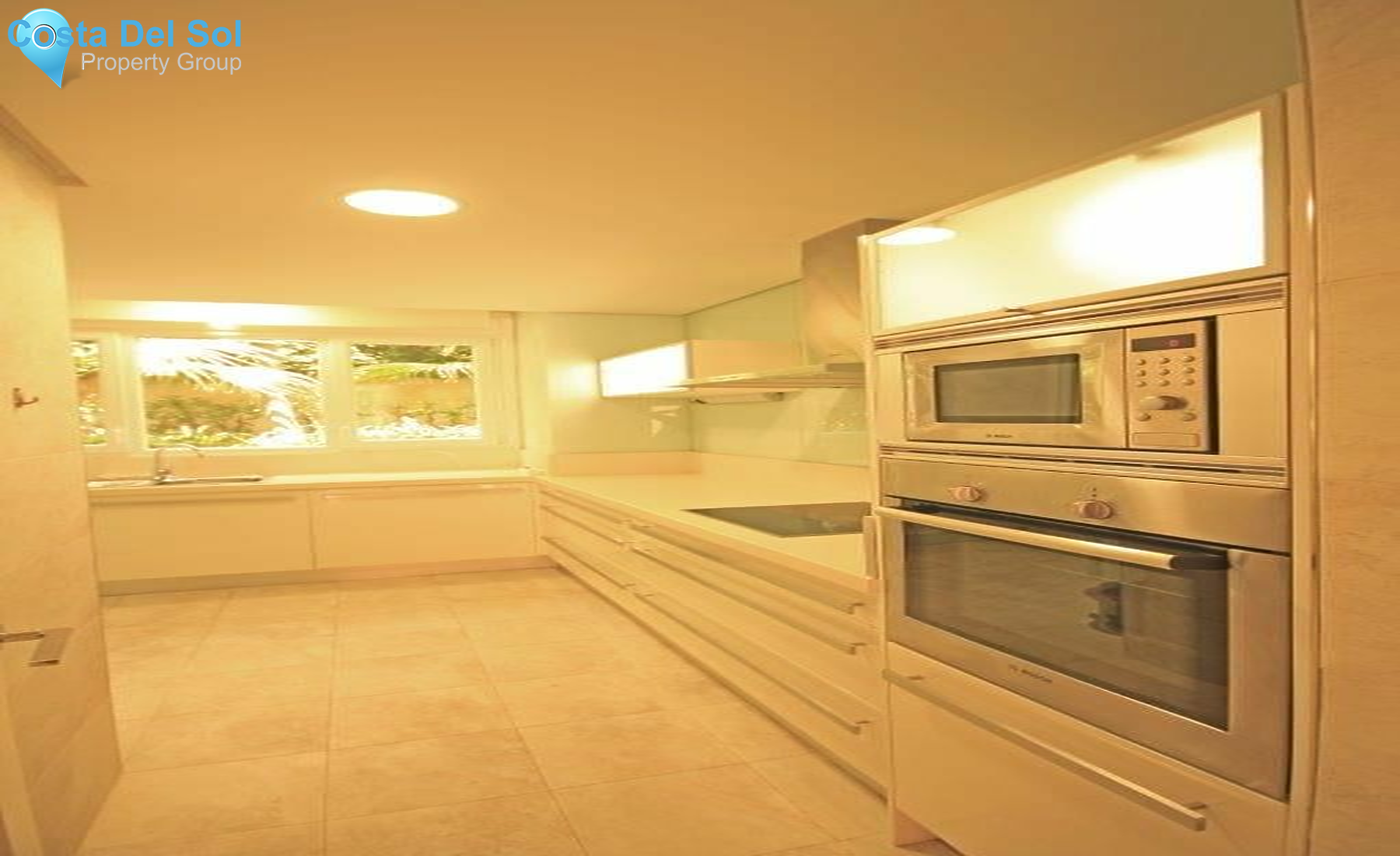 Middle Floor Apartment in Nueva Andalucía-1184778
