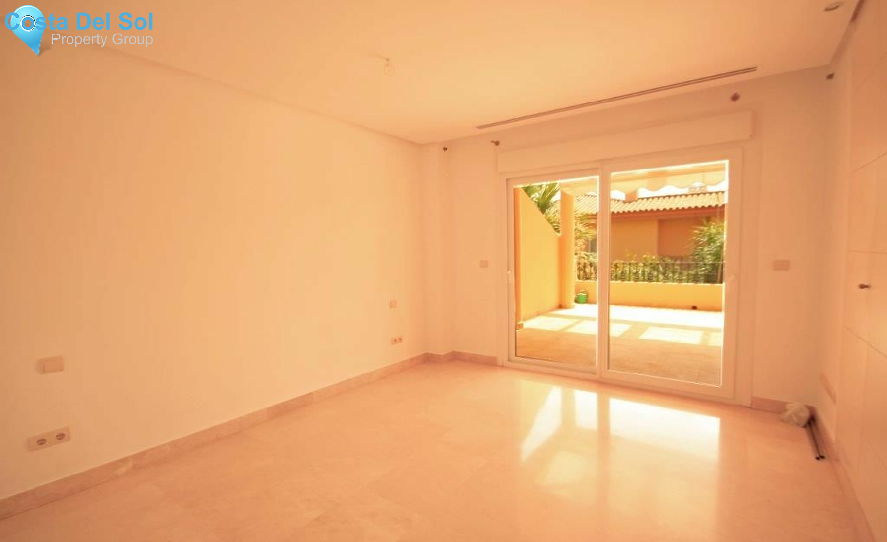 Middle Floor Apartment in Nueva Andalucía-1184779