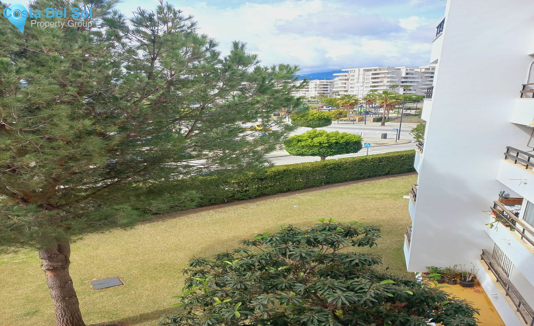 Middle Floor Apartment in Nueva Andalucía-1196969