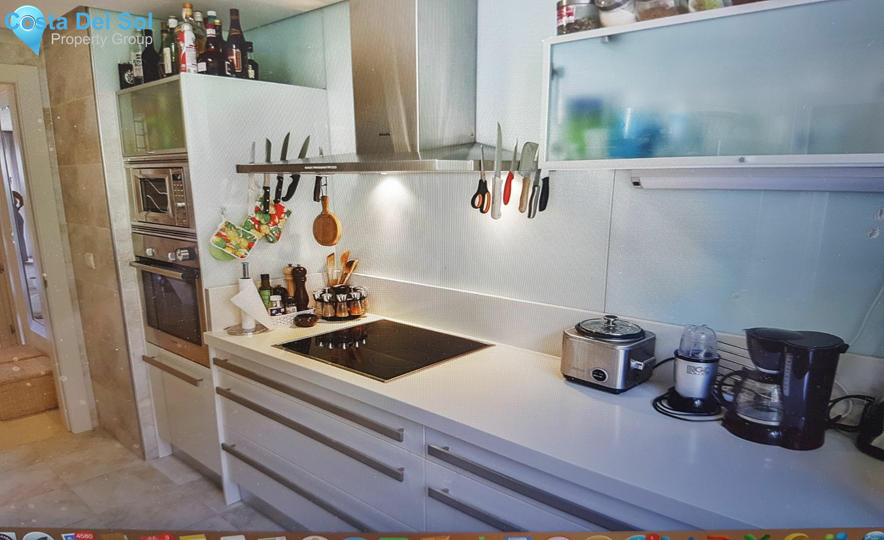 Middle Floor Apartment in Nueva Andalucía-1209345