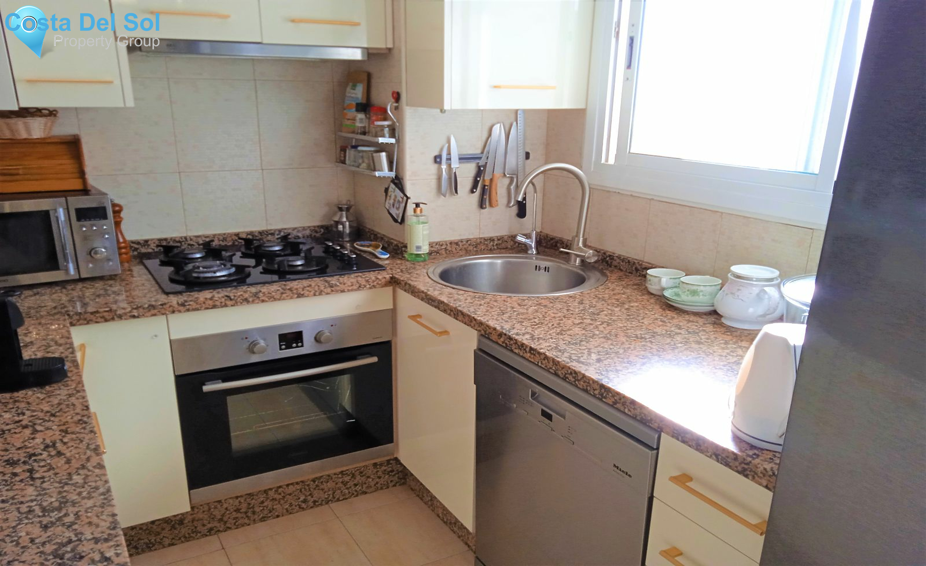 Middle Floor Apartment in Nueva Andalucía-1391338