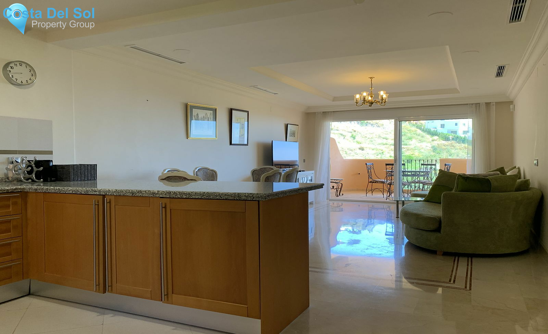 Middle Floor Apartment in Nueva Andalucía-1426659