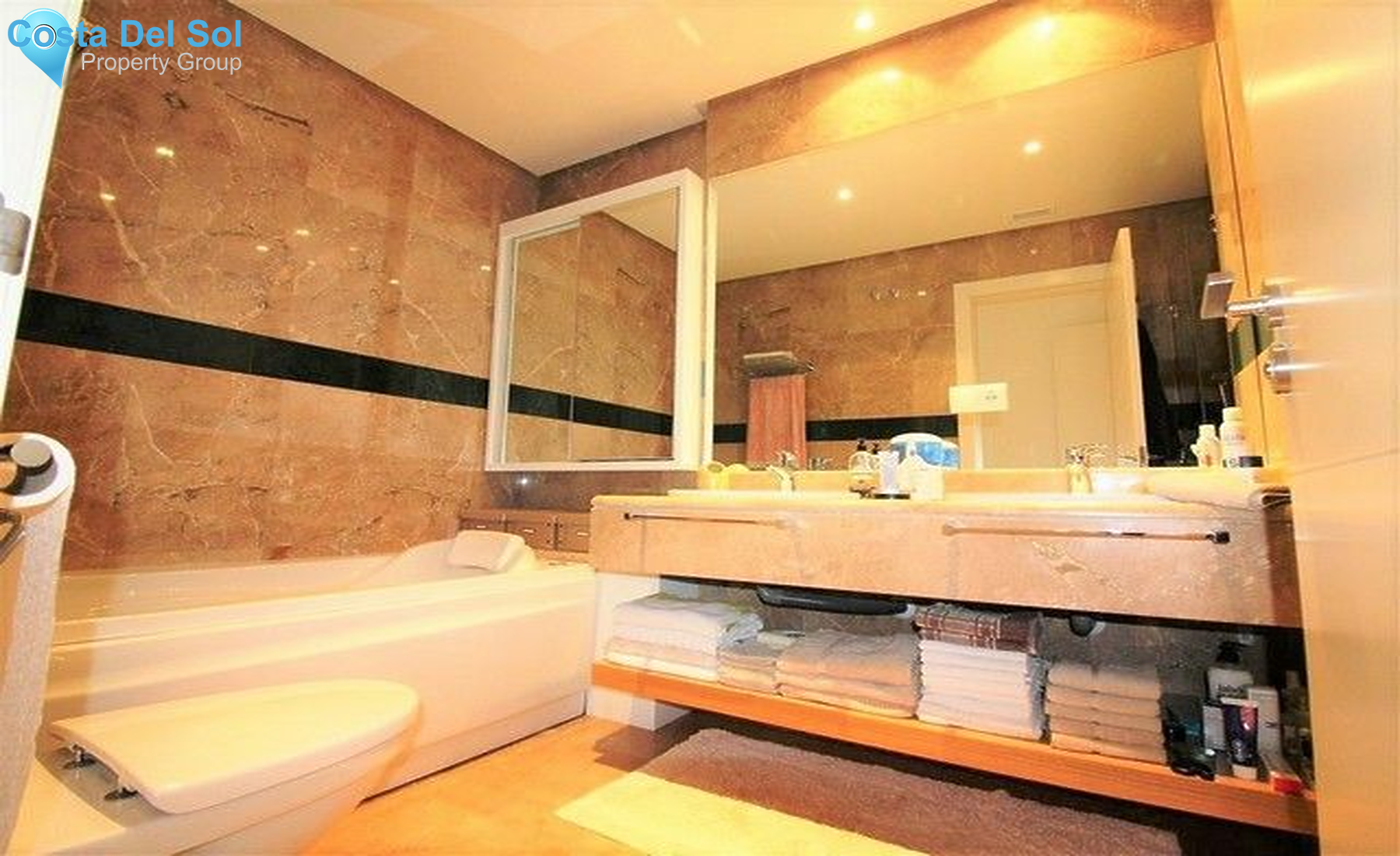 Middle Floor Apartment in Nueva Andalucía-1443840