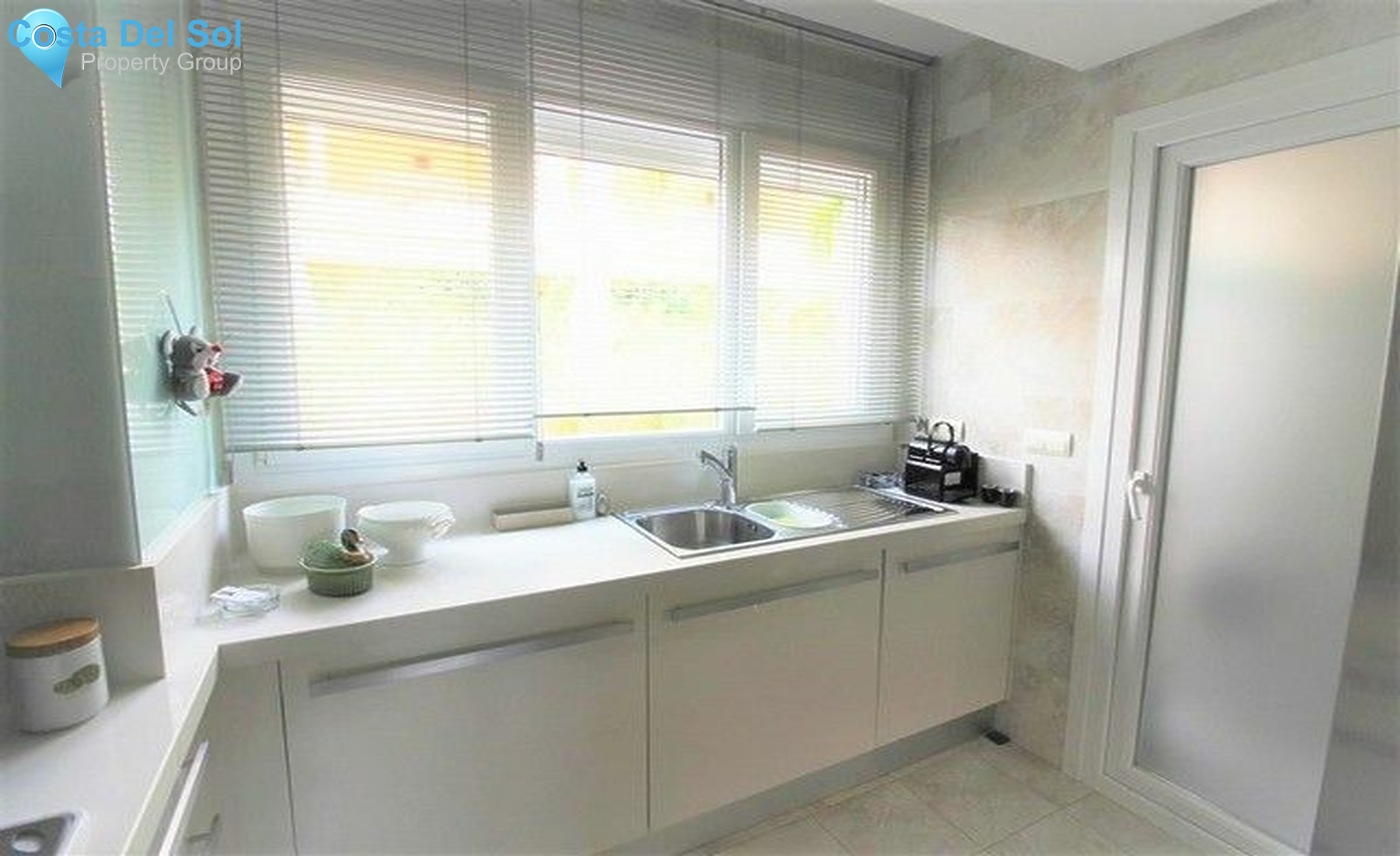 Middle Floor Apartment in Nueva Andalucía-1443841