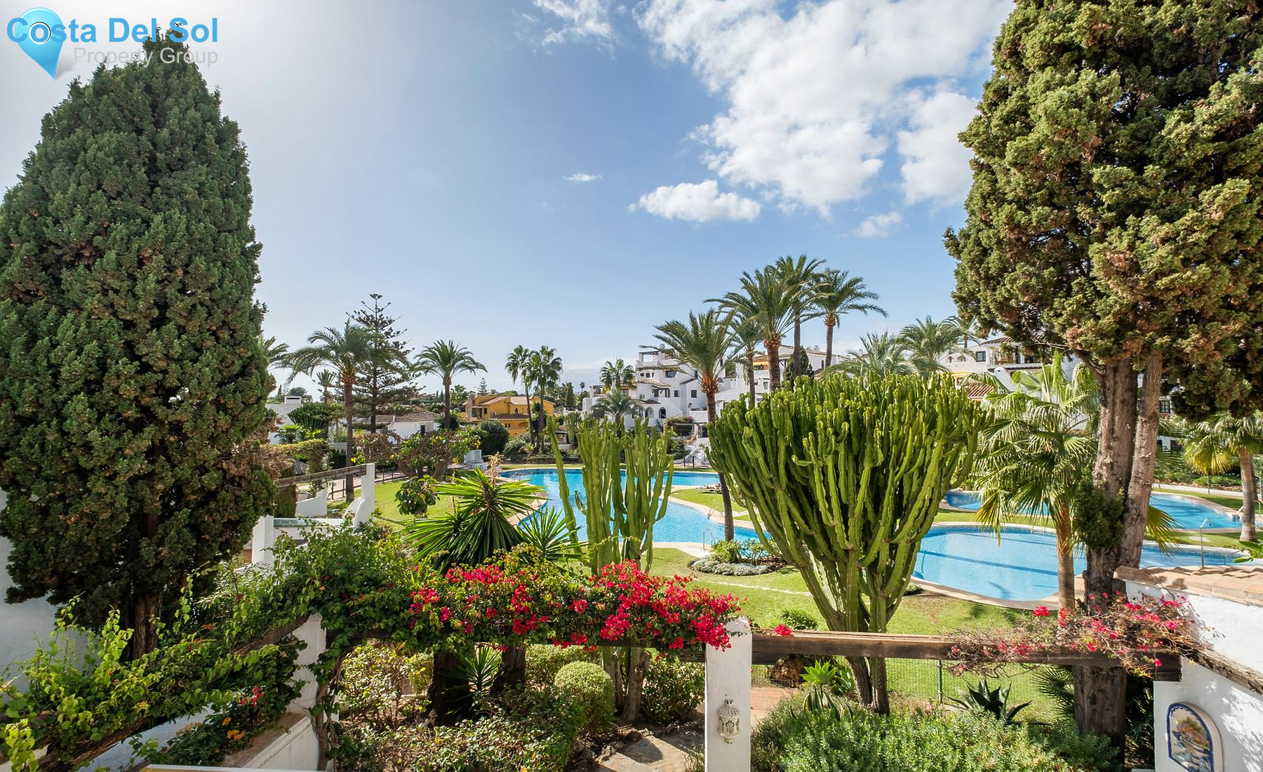 Middle Floor Apartment in Nueva Andalucía-1465129