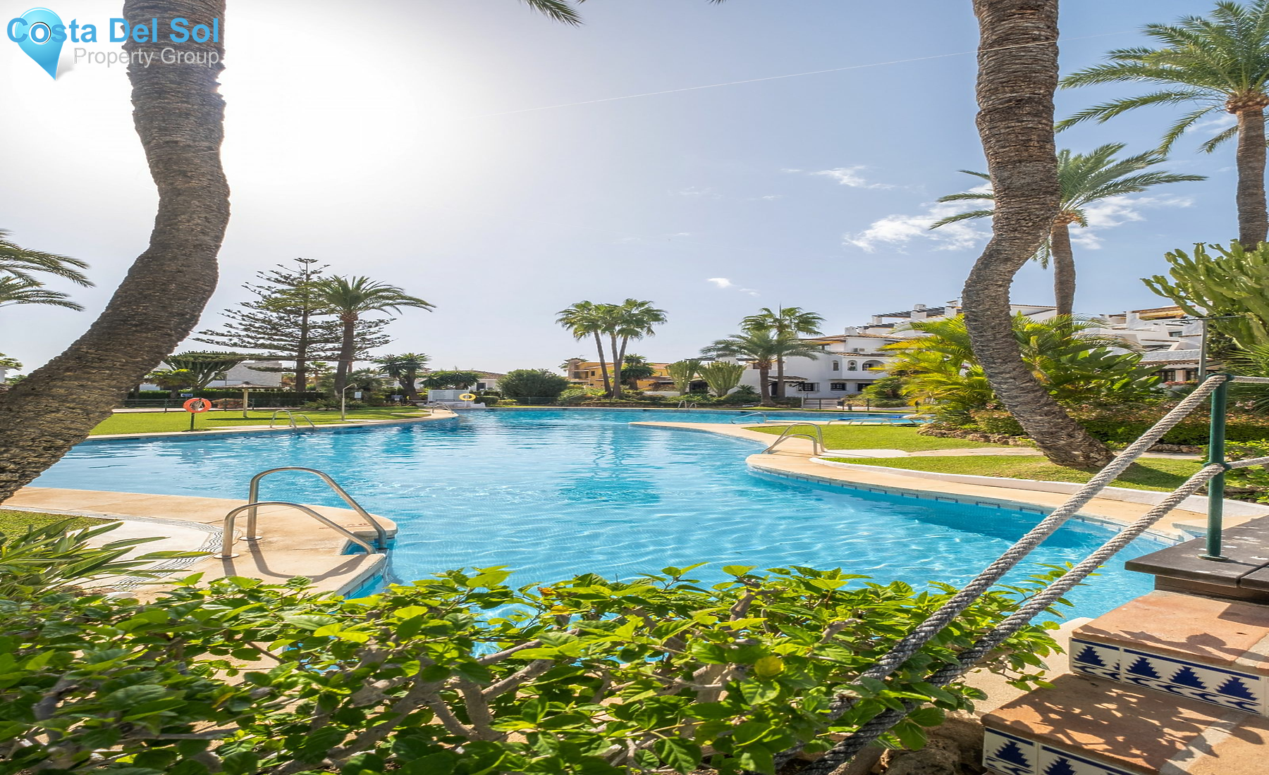 Middle Floor Apartment in Nueva Andalucía-1465132