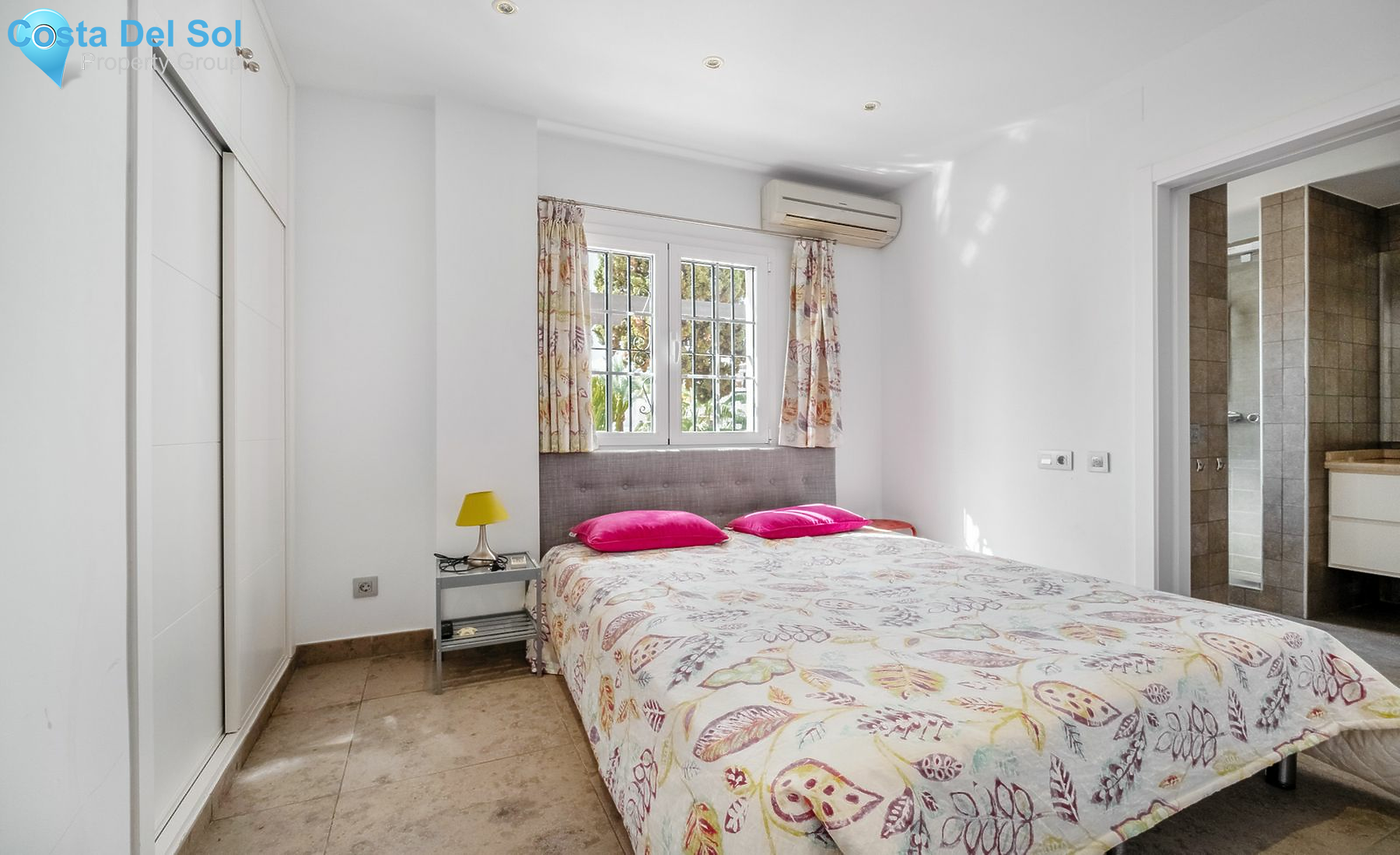 Middle Floor Apartment in Nueva Andalucía-1465124