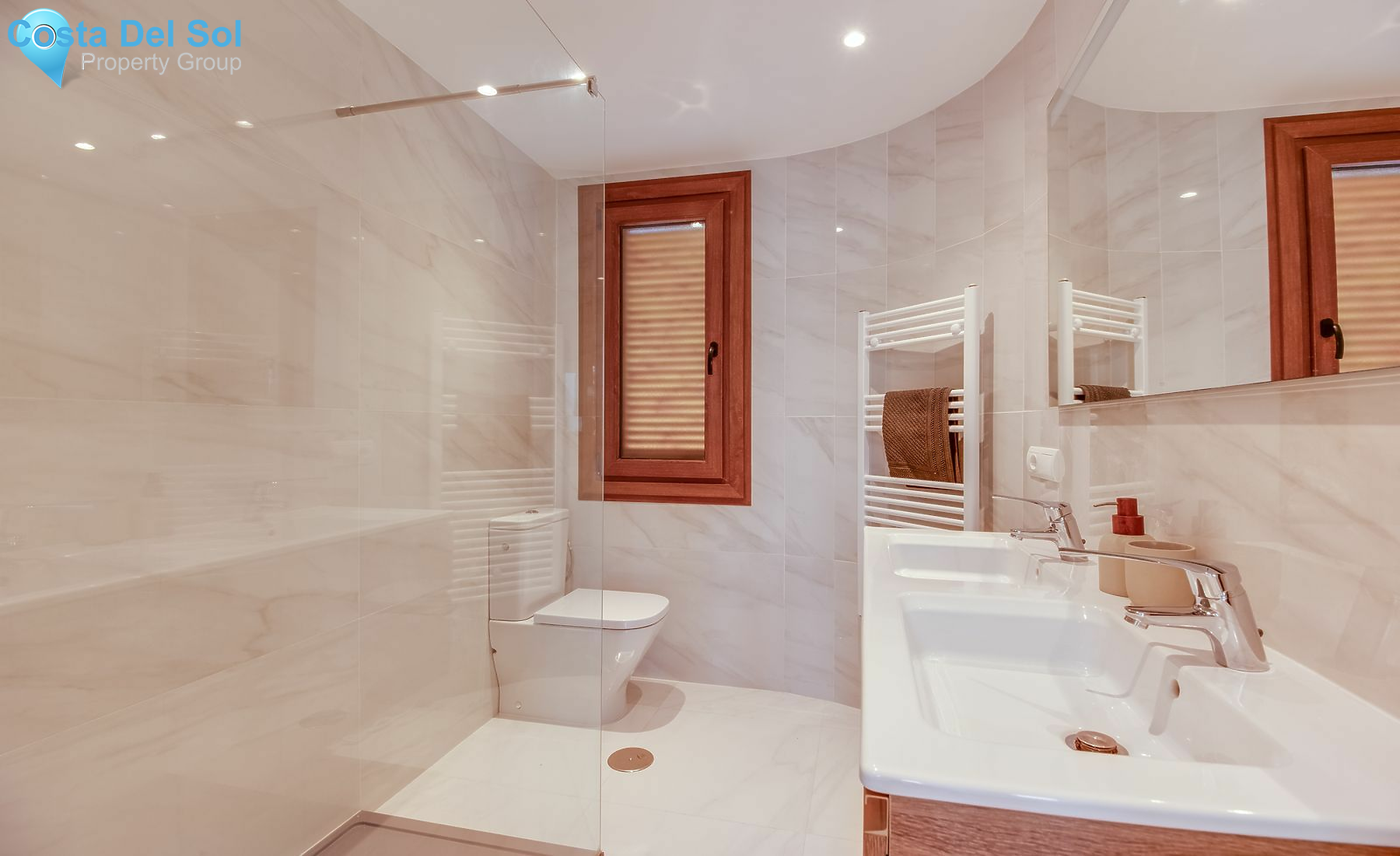 Middle Floor Apartment in Nueva Andalucía-1465341