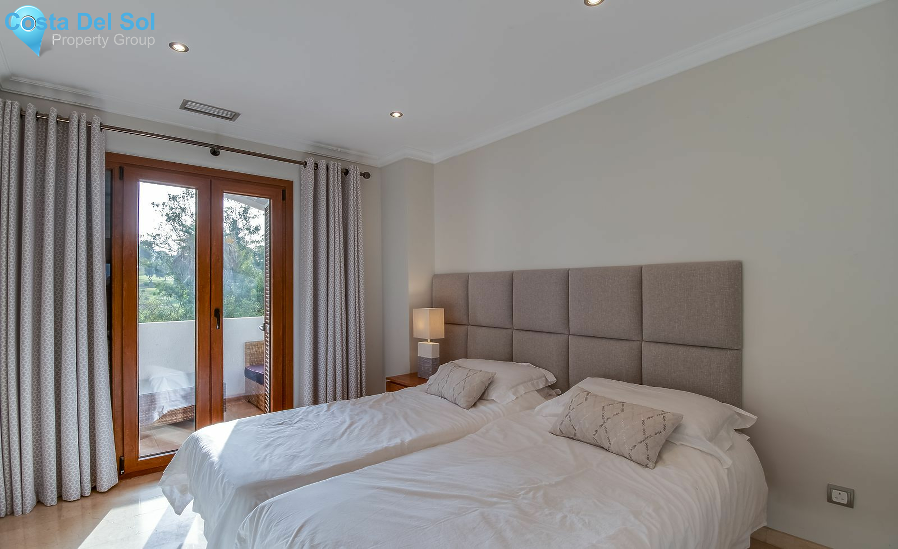 Middle Floor Apartment in Nueva Andalucía-1465337