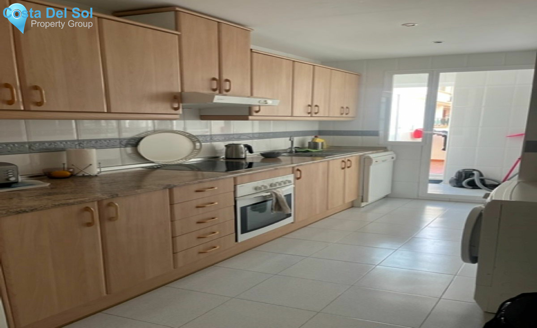 Middle Floor Apartment in Nueva Andalucía-1467009