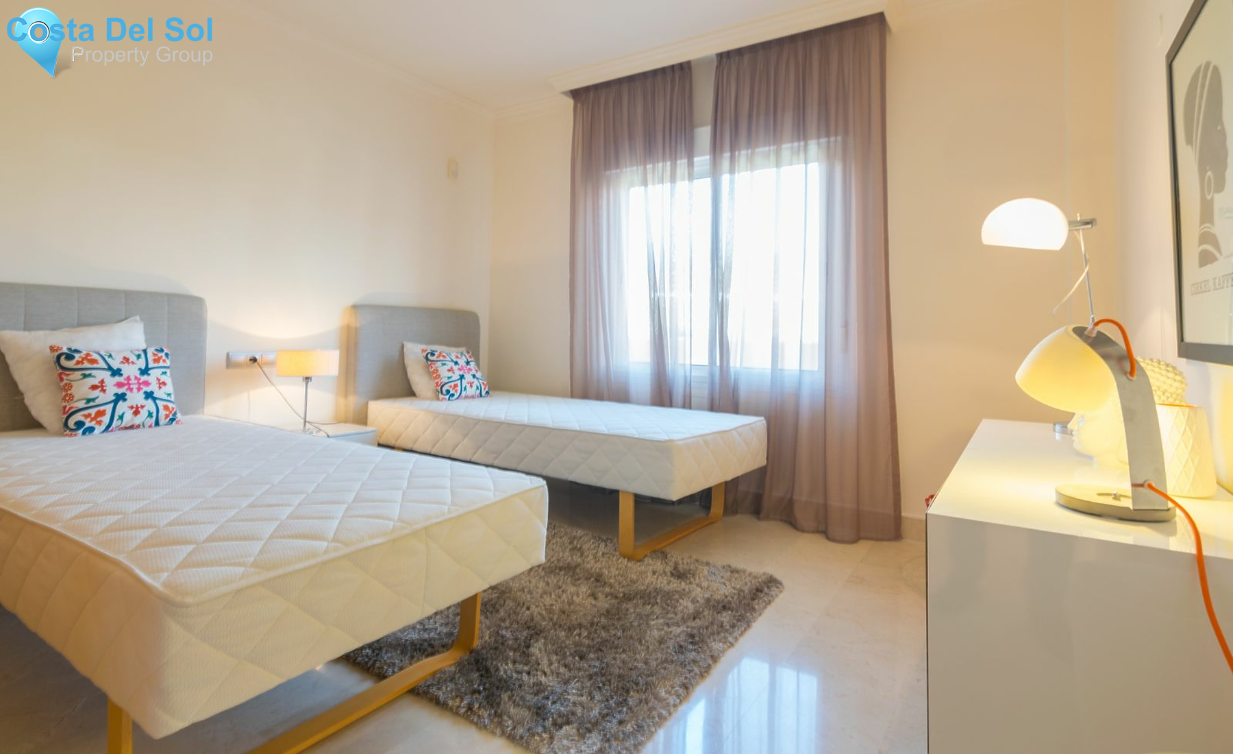 Middle Floor Apartment in Nueva Andalucía-1472008