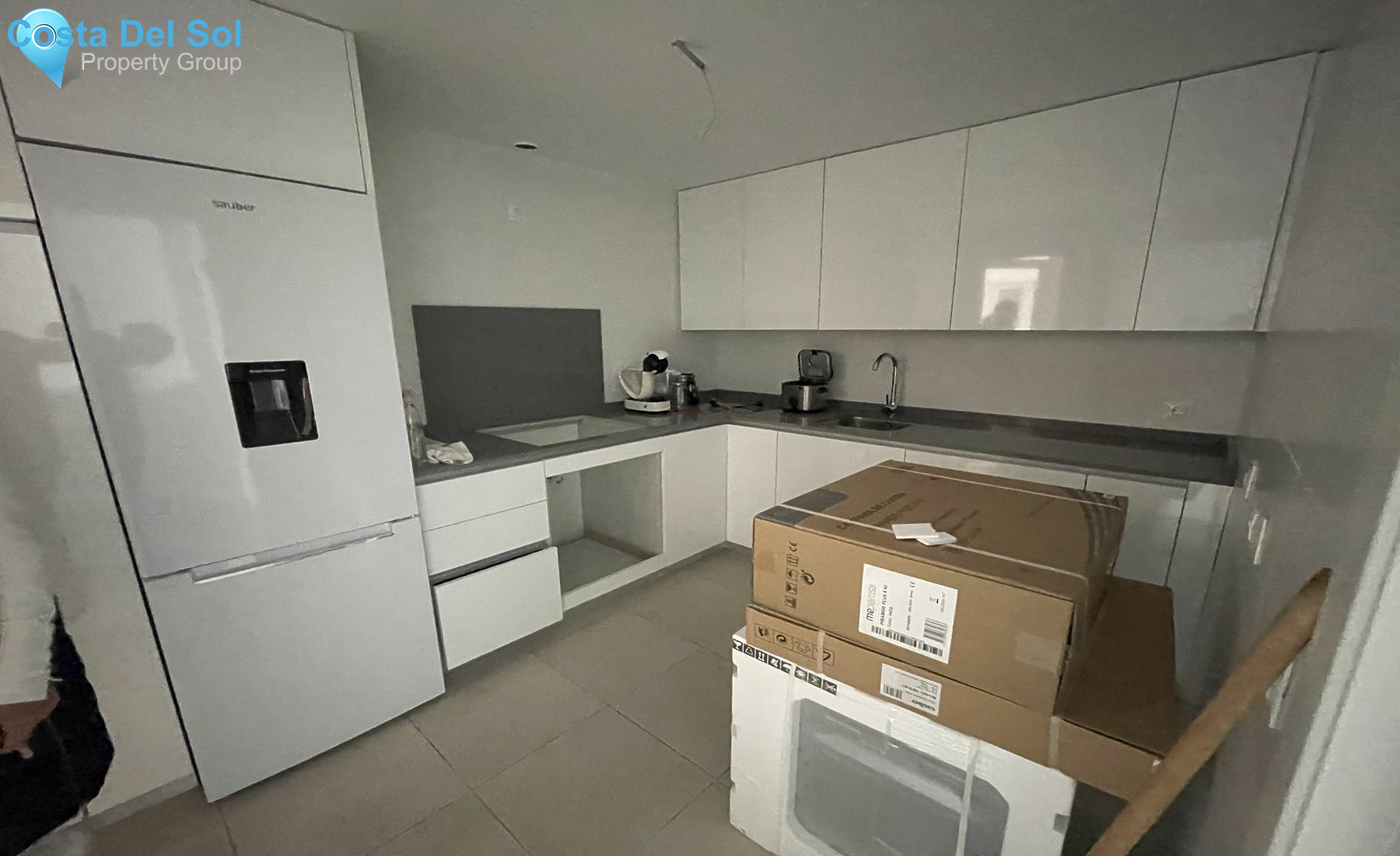 Middle Floor Apartment in Nueva Andalucía-1485147