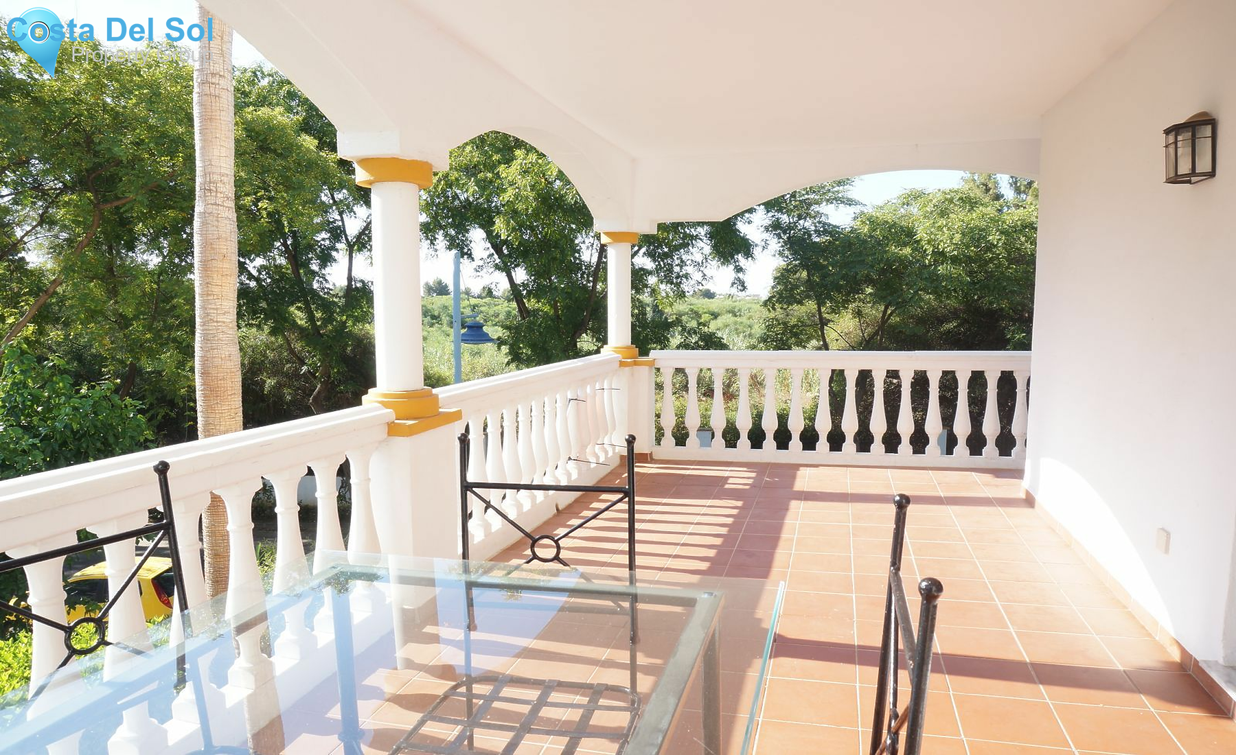Middle Floor Apartment in Nueva Andalucía-1488463
