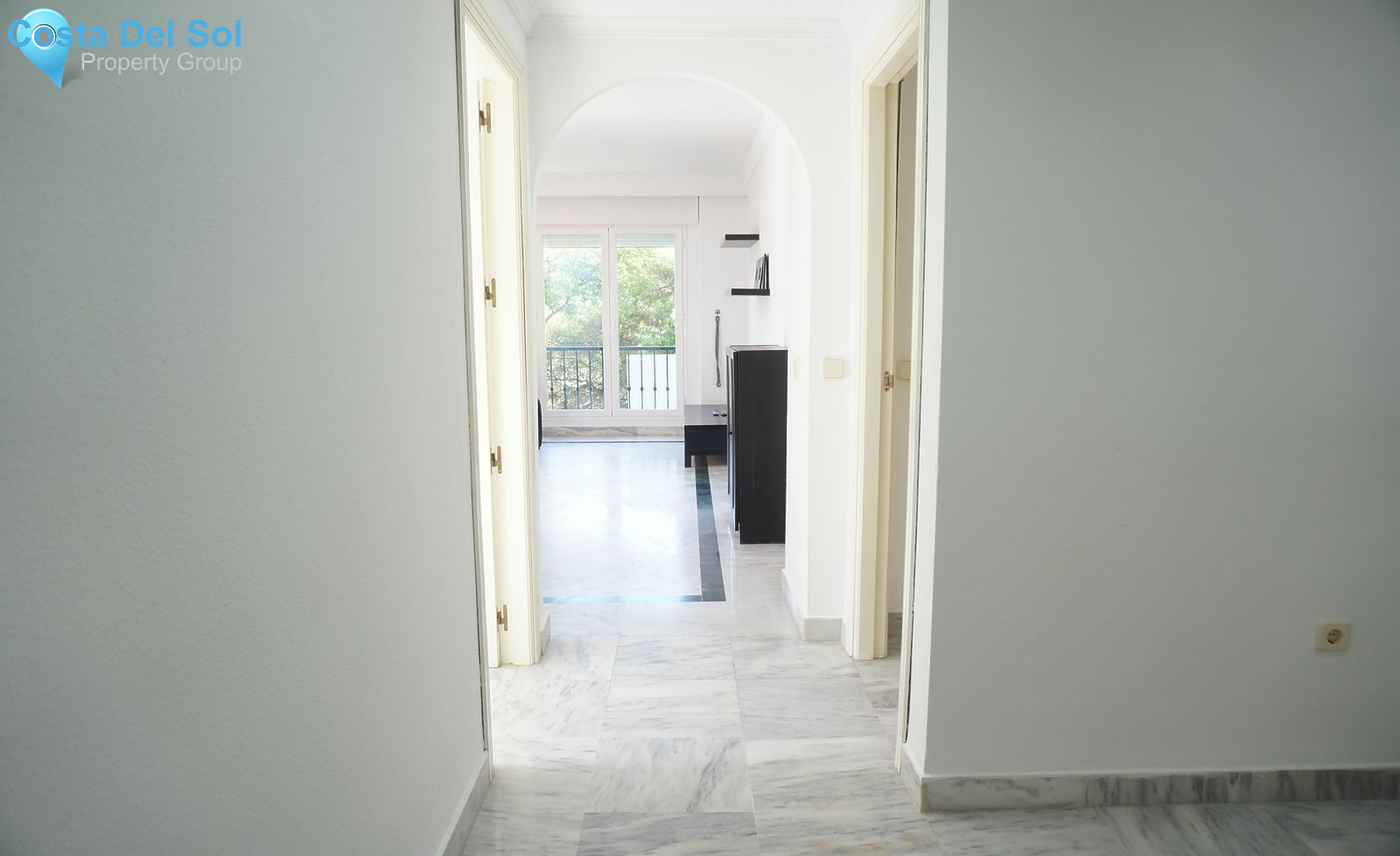 Middle Floor Apartment in Nueva Andalucía-1488458