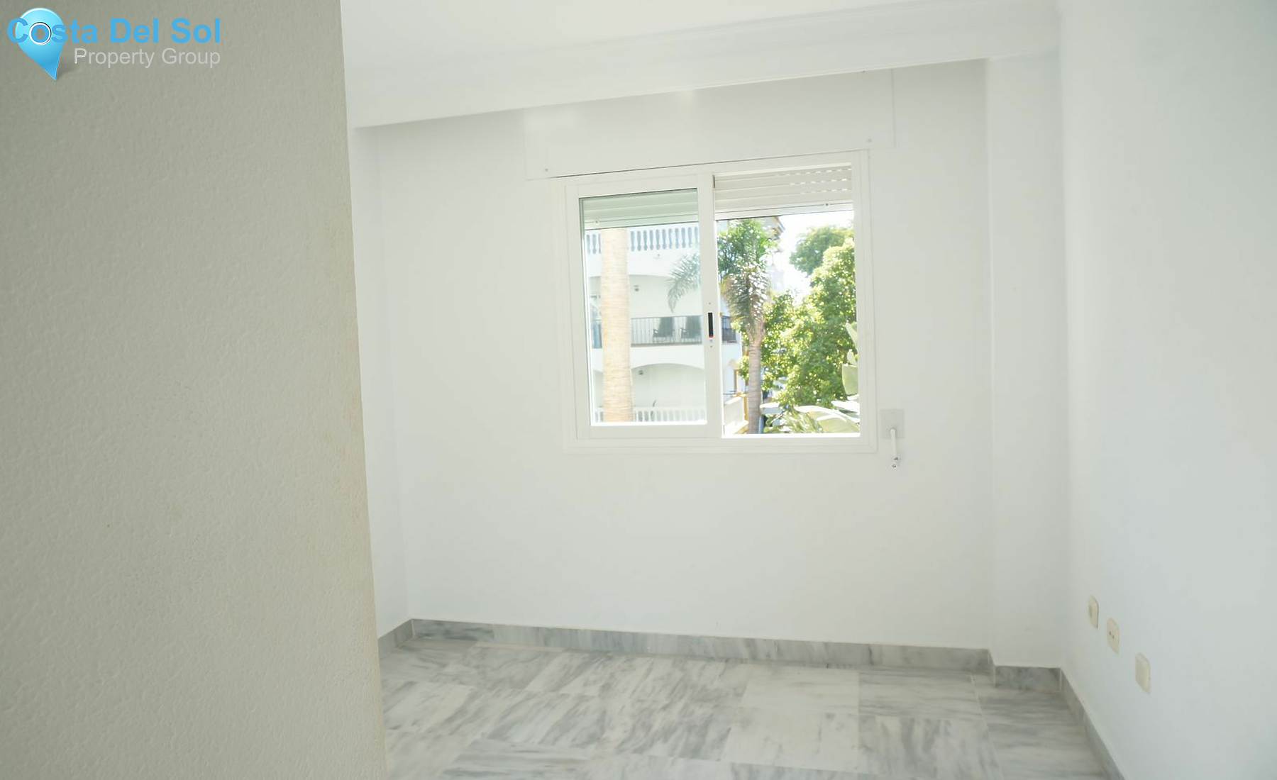 Middle Floor Apartment in Nueva Andalucía-1488459