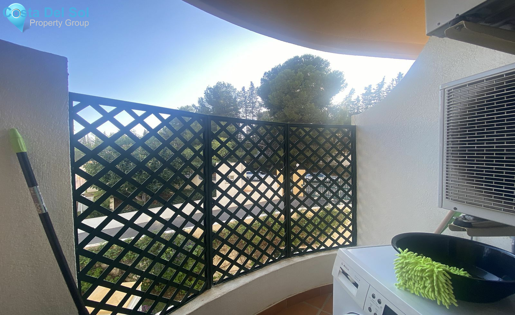 Middle Floor Apartment in Nueva Andalucía-1494918