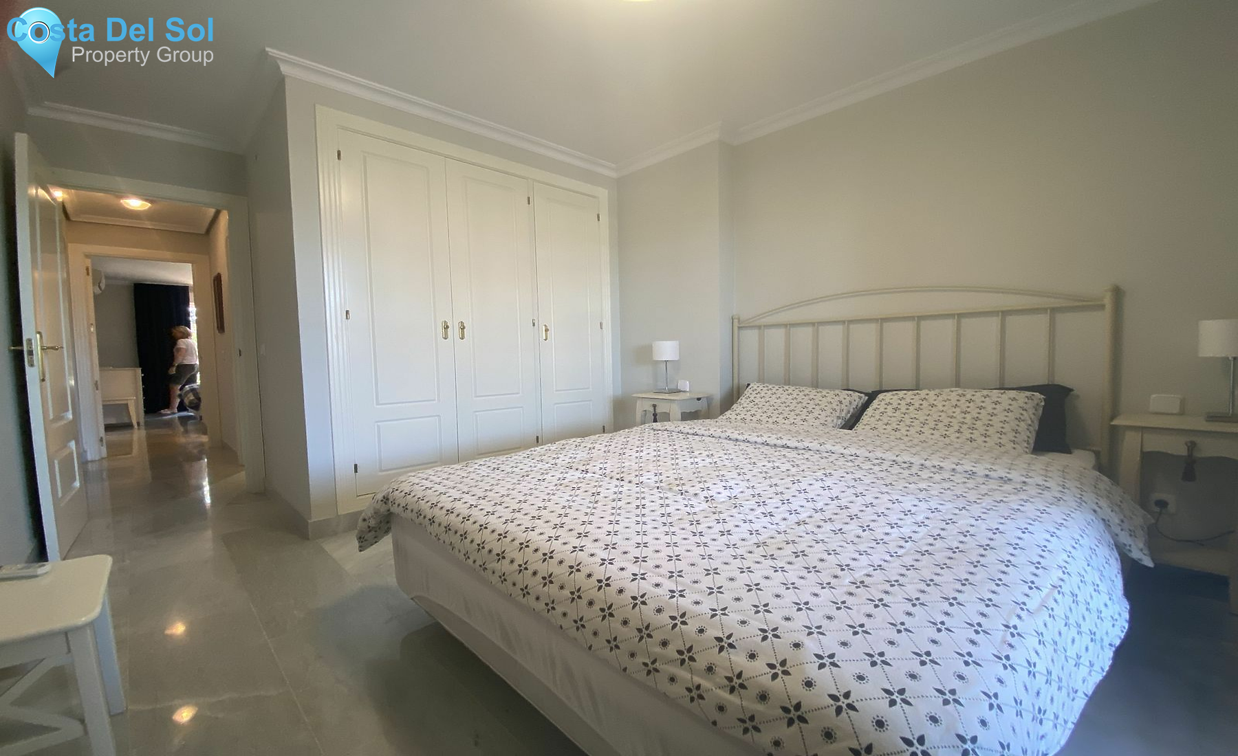 Middle Floor Apartment in Nueva Andalucía-1494920
