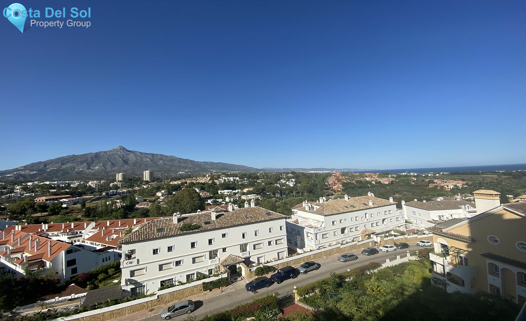 Middle Floor Apartment in Nueva Andalucía-1494914