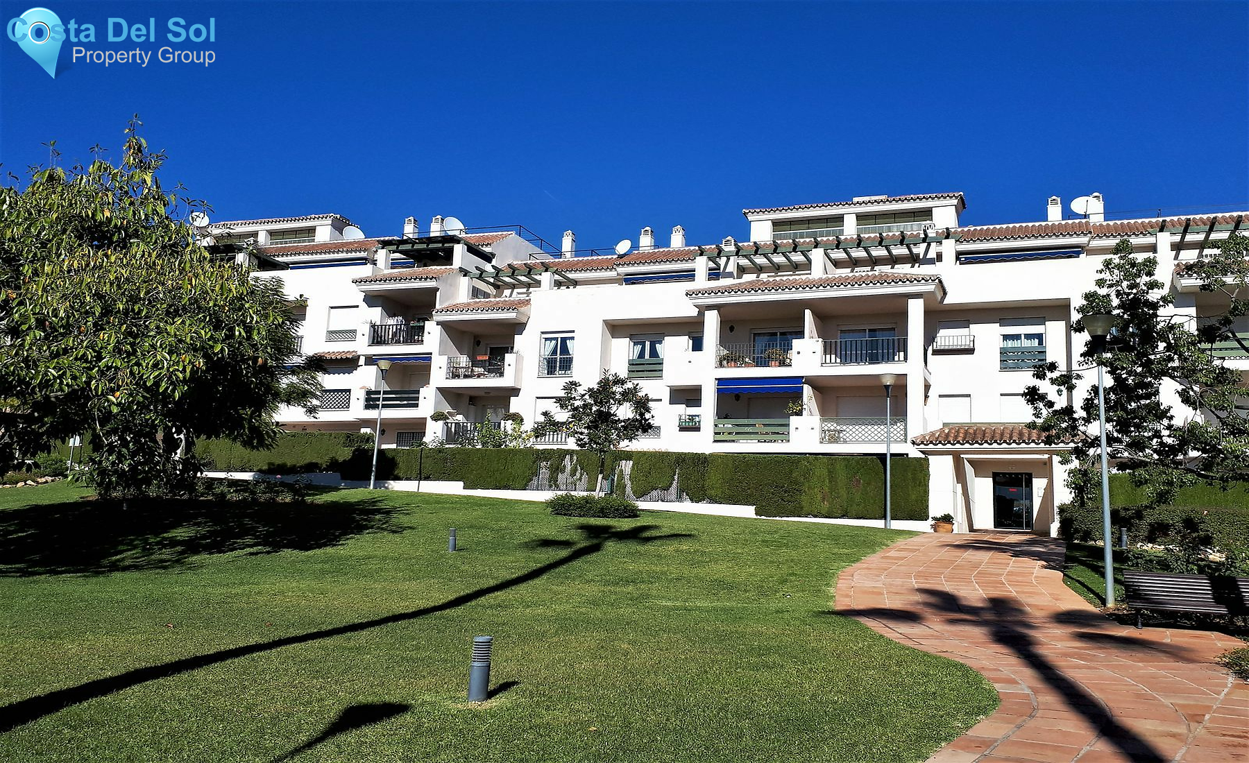 Middle Floor Apartment in Nueva Andalucía-1495550
