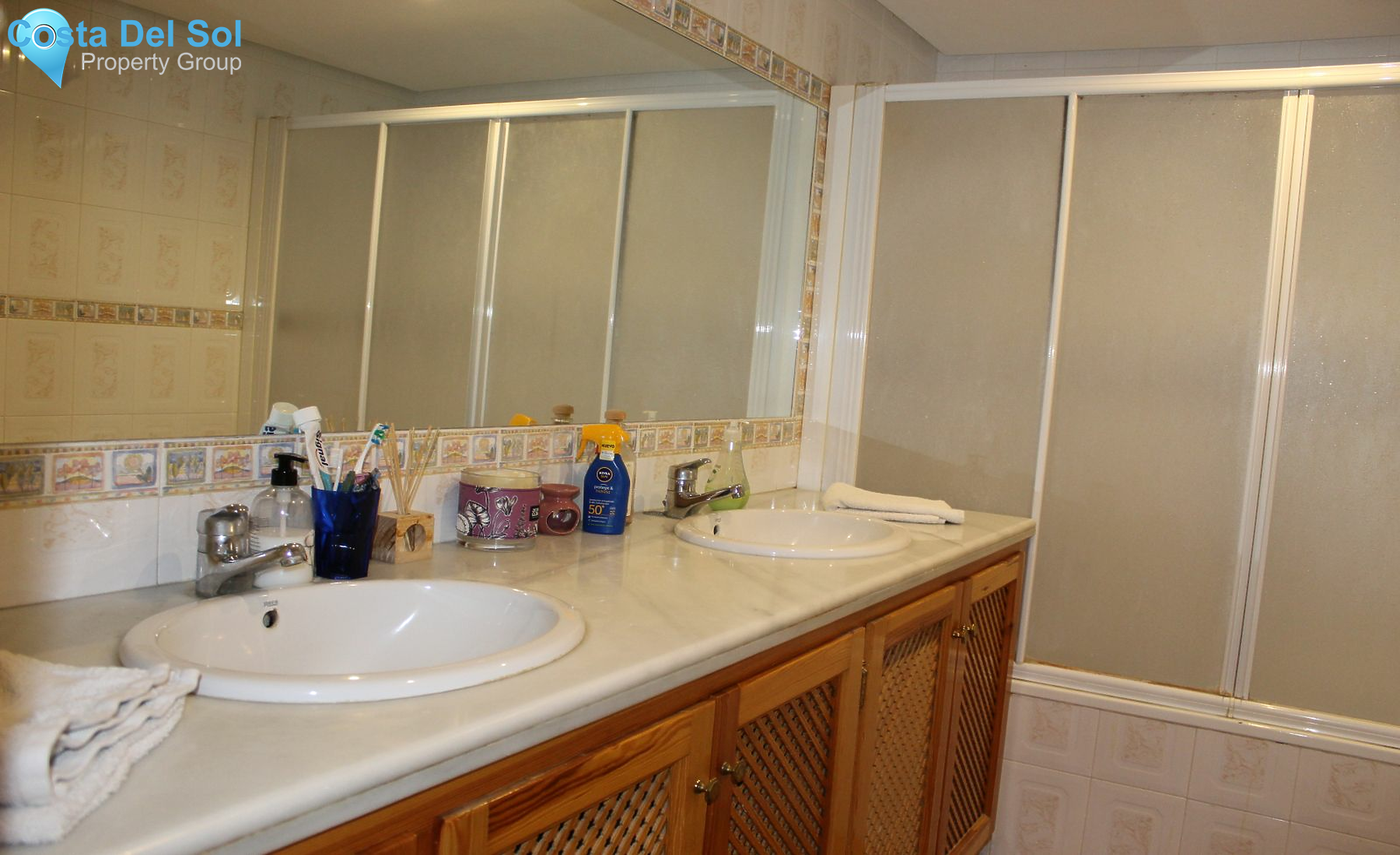 Middle Floor Apartment in Nueva Andalucía-1495673