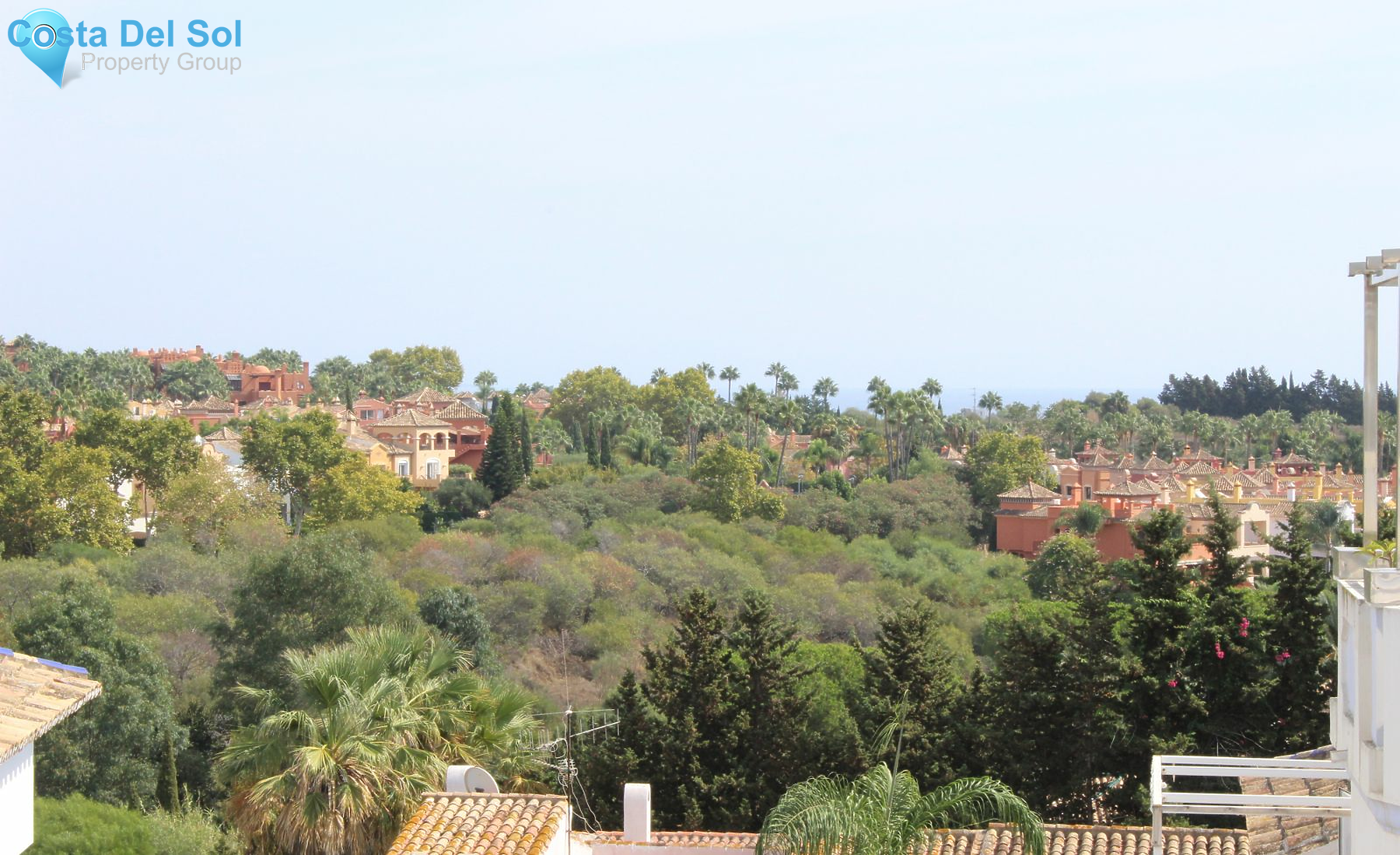 Middle Floor Apartment in Nueva Andalucía-1495677