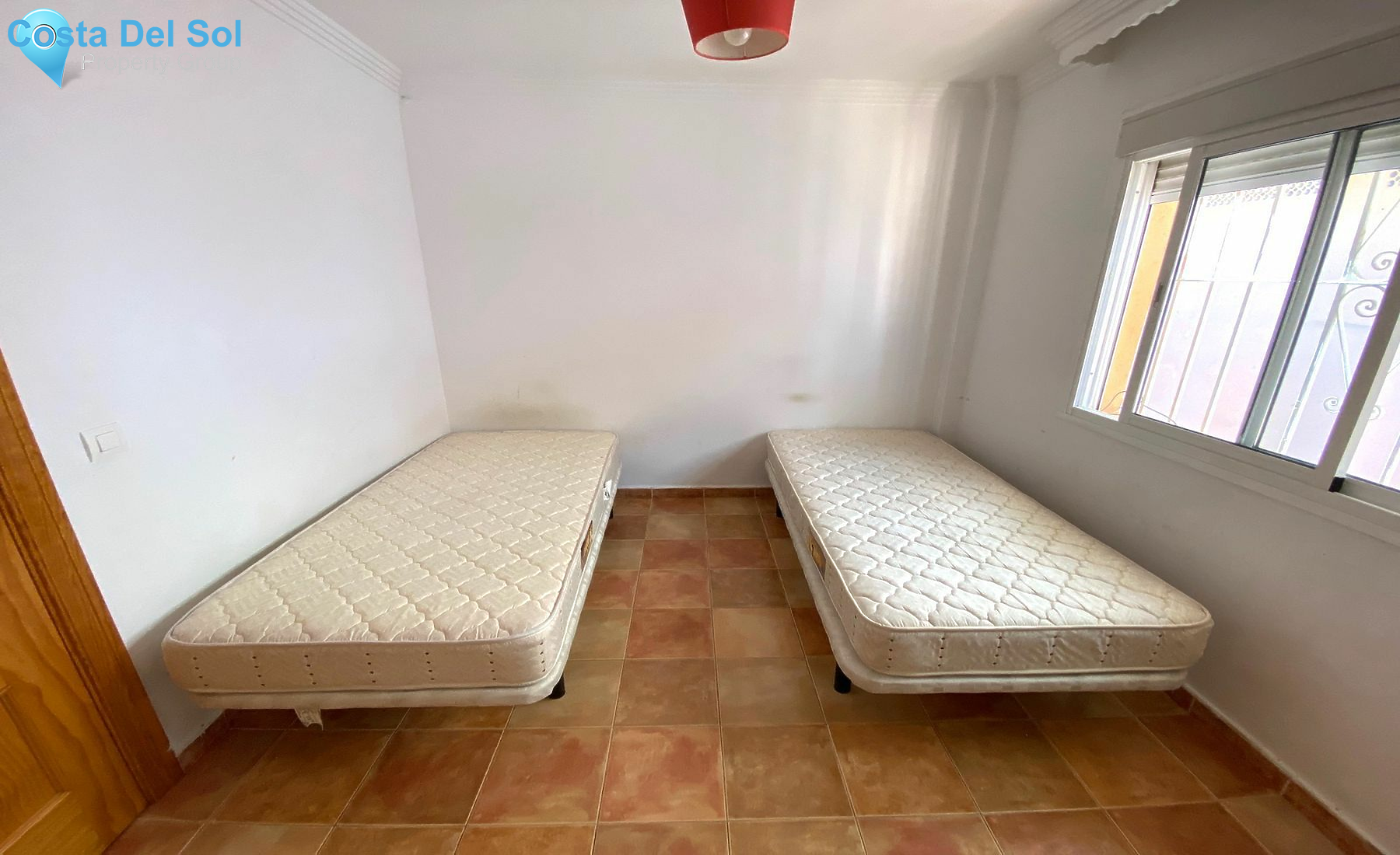 Middle Floor Apartment in Nueva Andalucía-1513958
