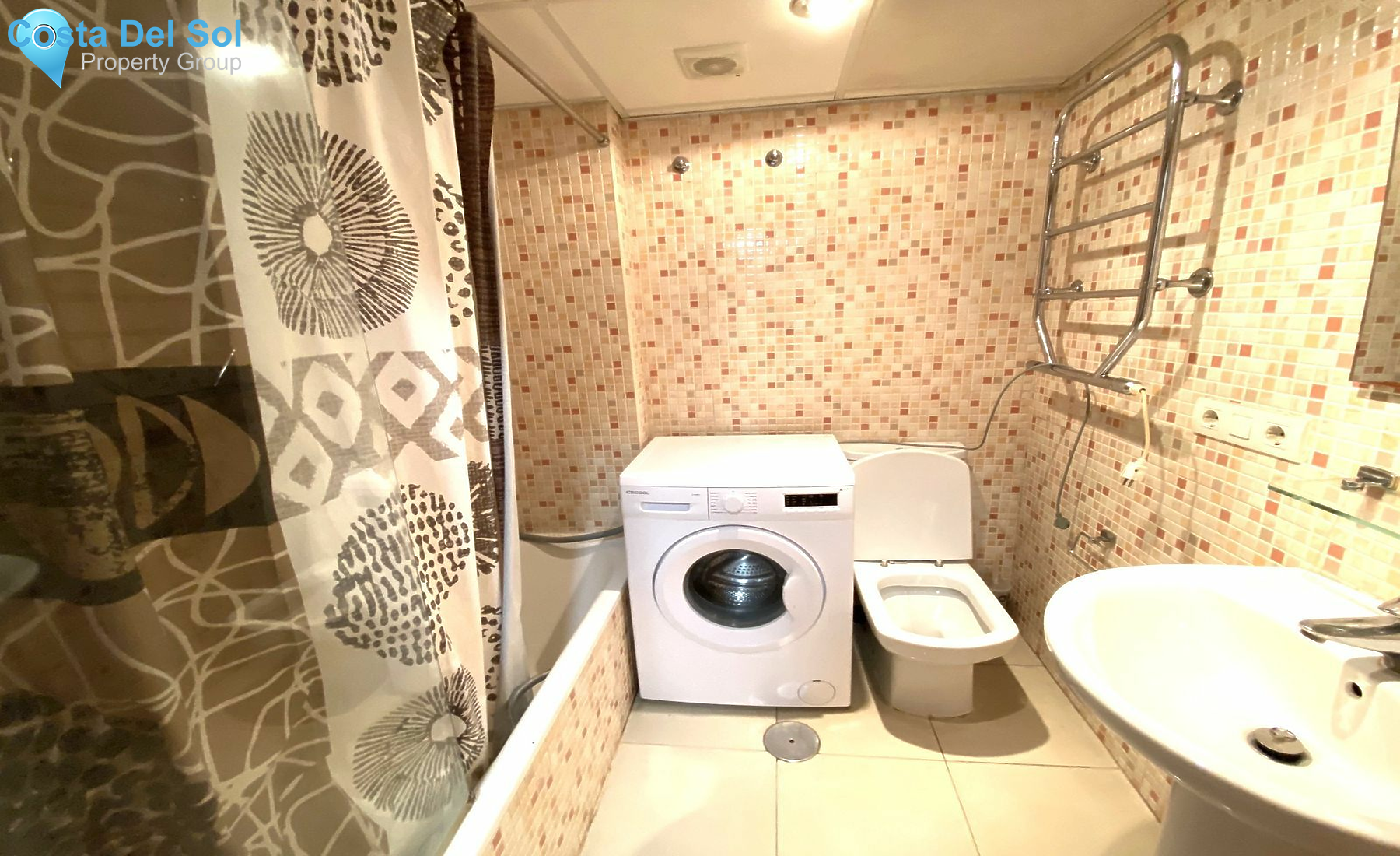 Middle Floor Apartment in Nueva Andalucía-1513959